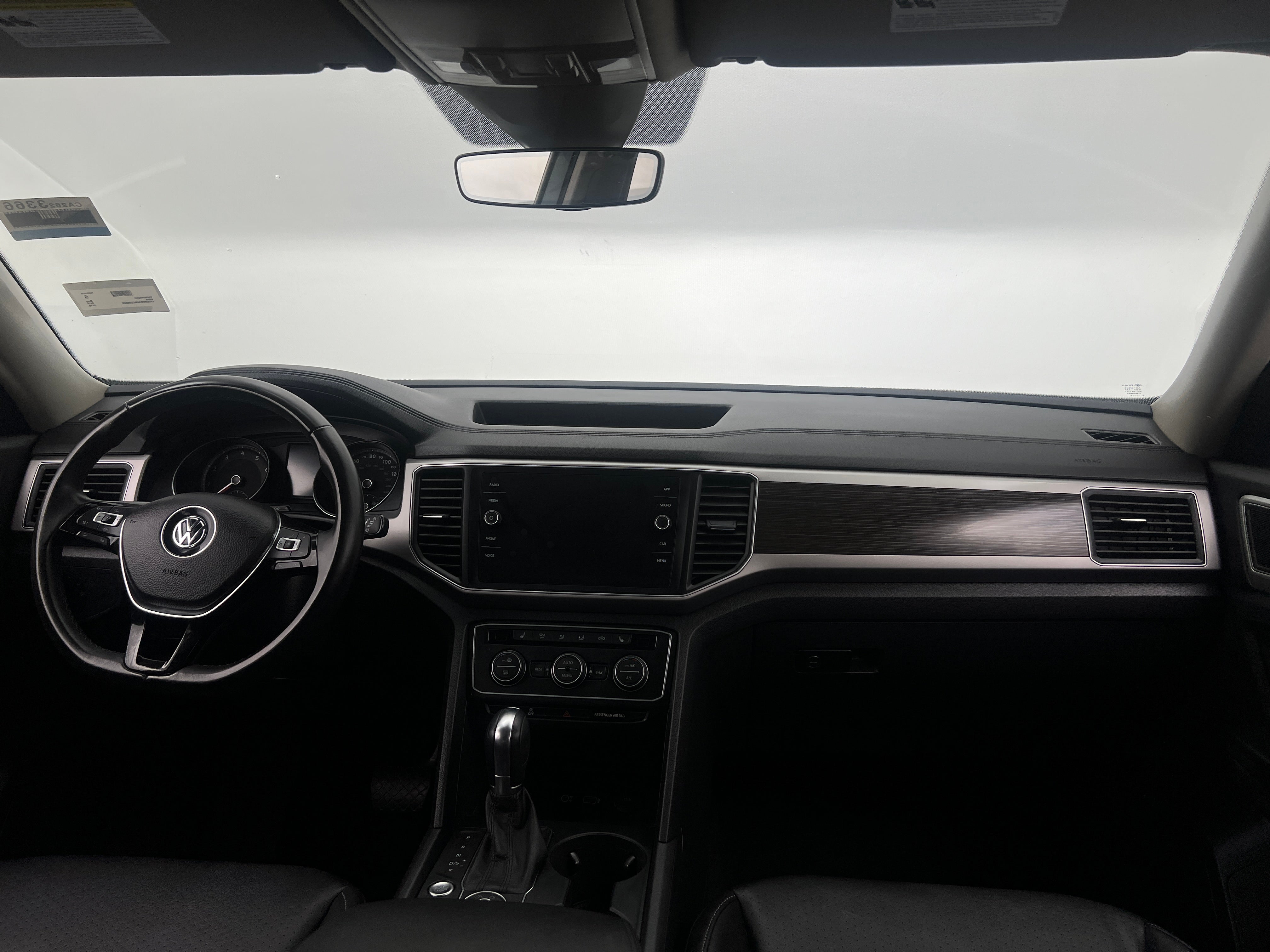 2019 Volkswagen Atlas SE 2