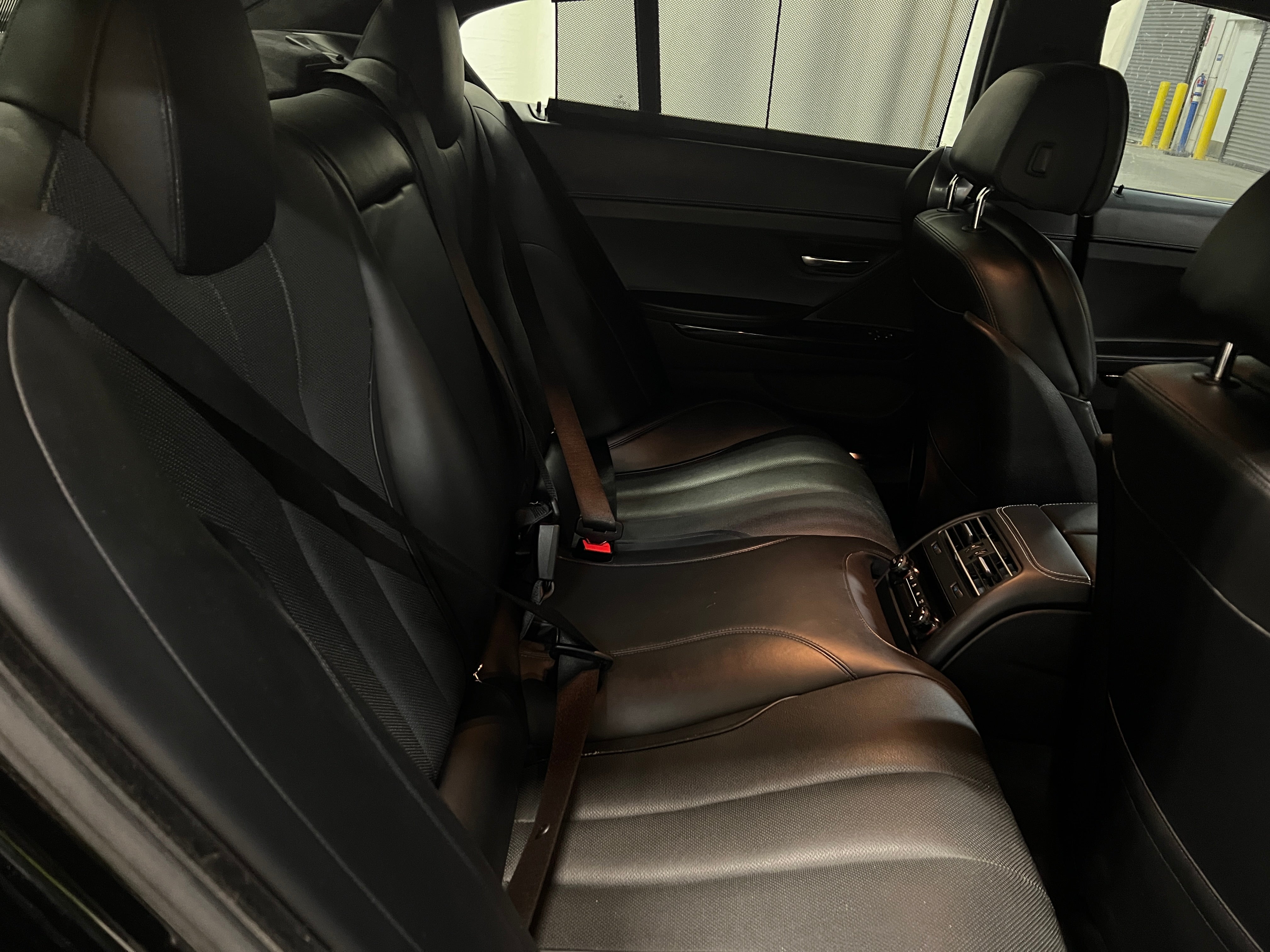 2015 BMW 6 Series 650i 5