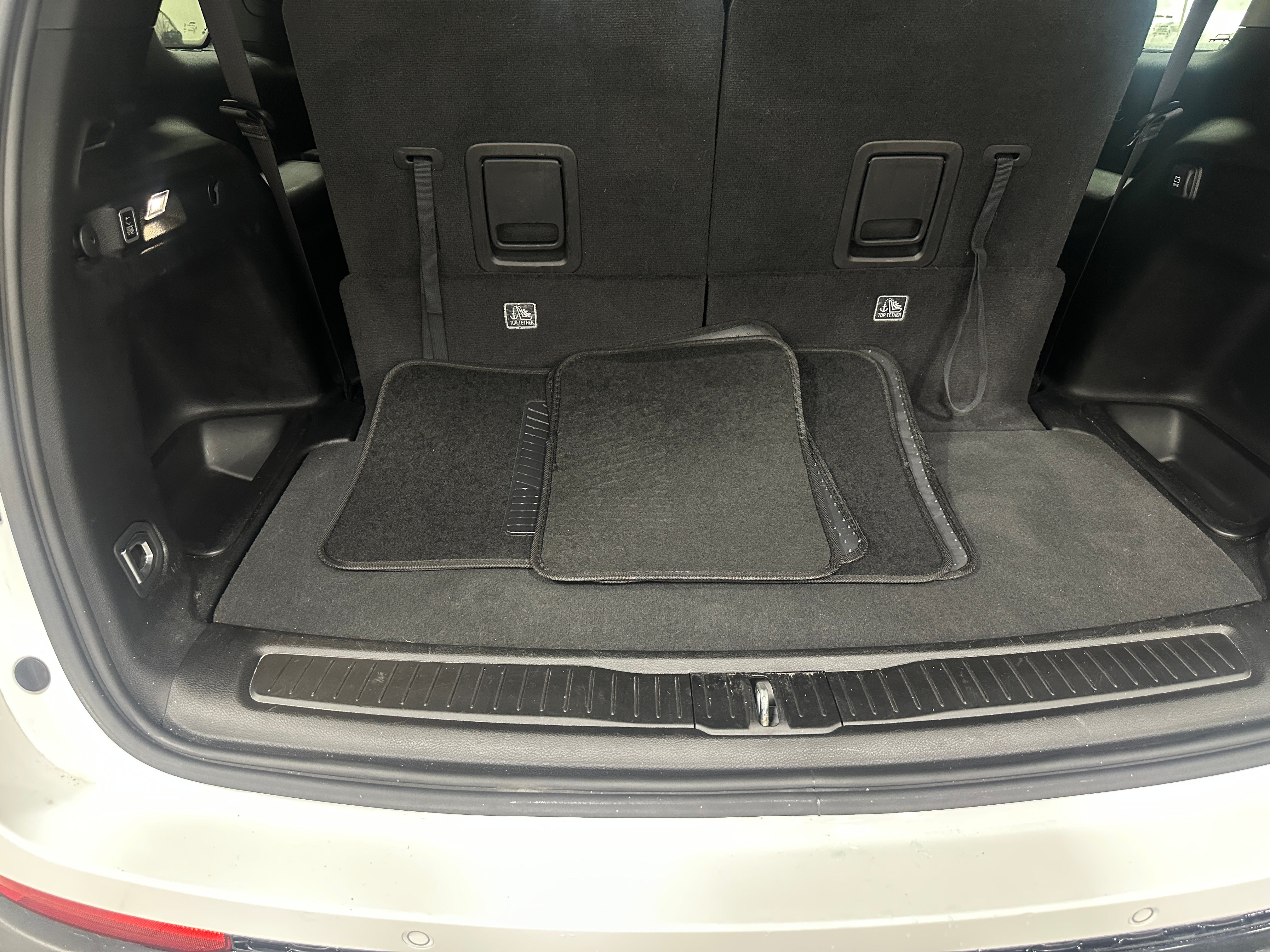 2023 Jeep Grand Cherokee L Altitude 6