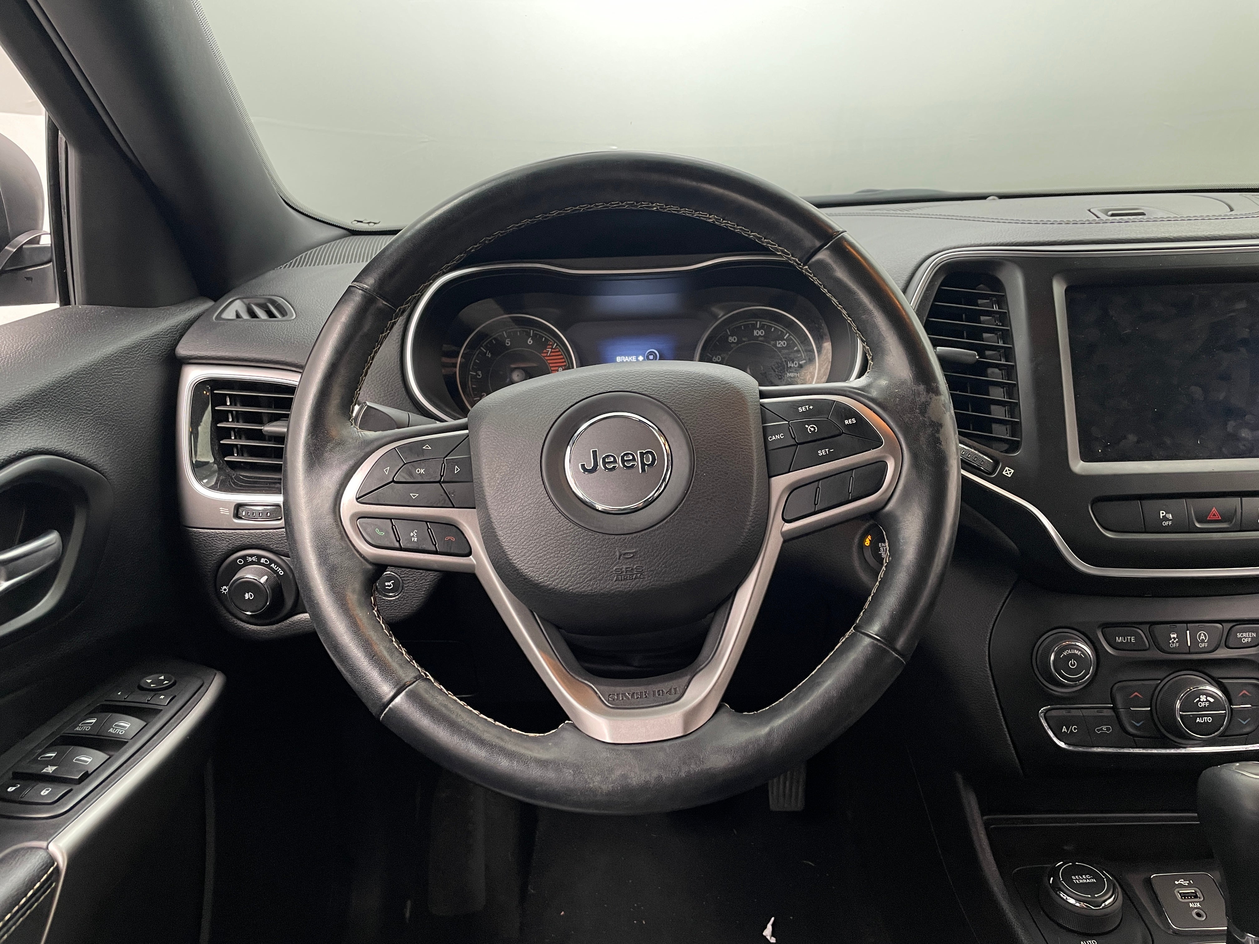 2021 Jeep Cherokee 80th Anniversary 4