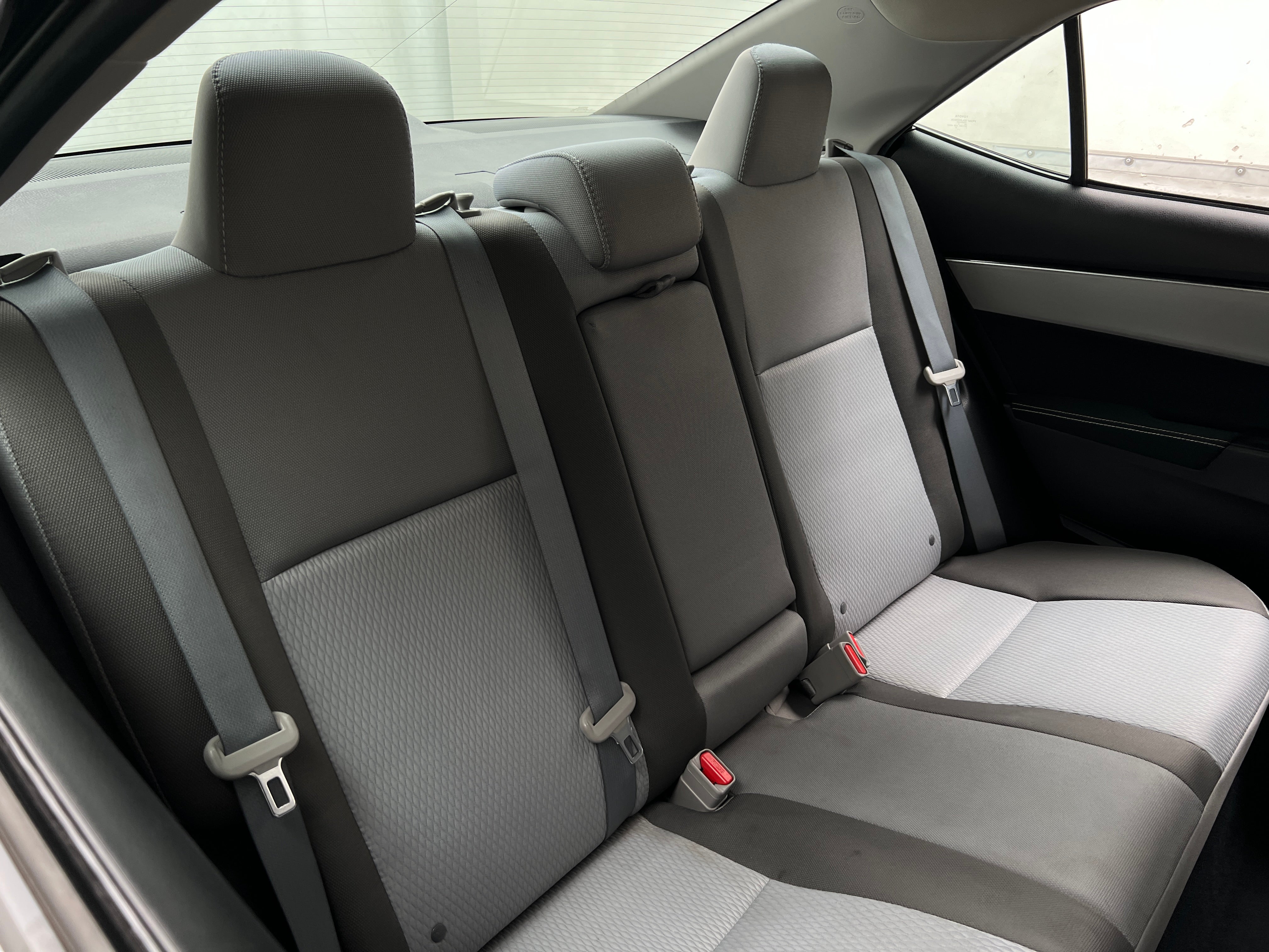 2017 Toyota Corolla LE 6