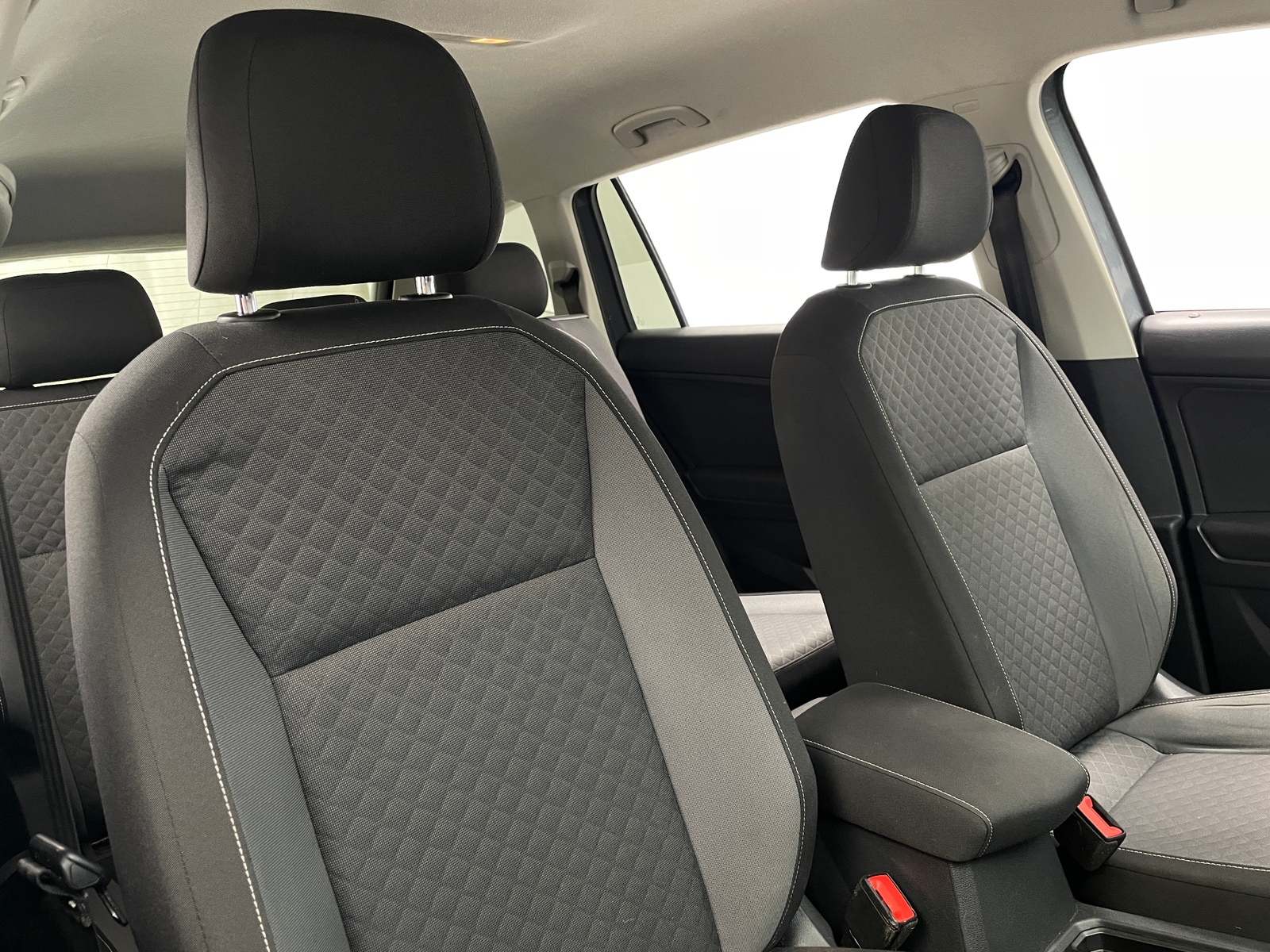 Thumbnail: 2021 Volkswagen Tiguan - 2