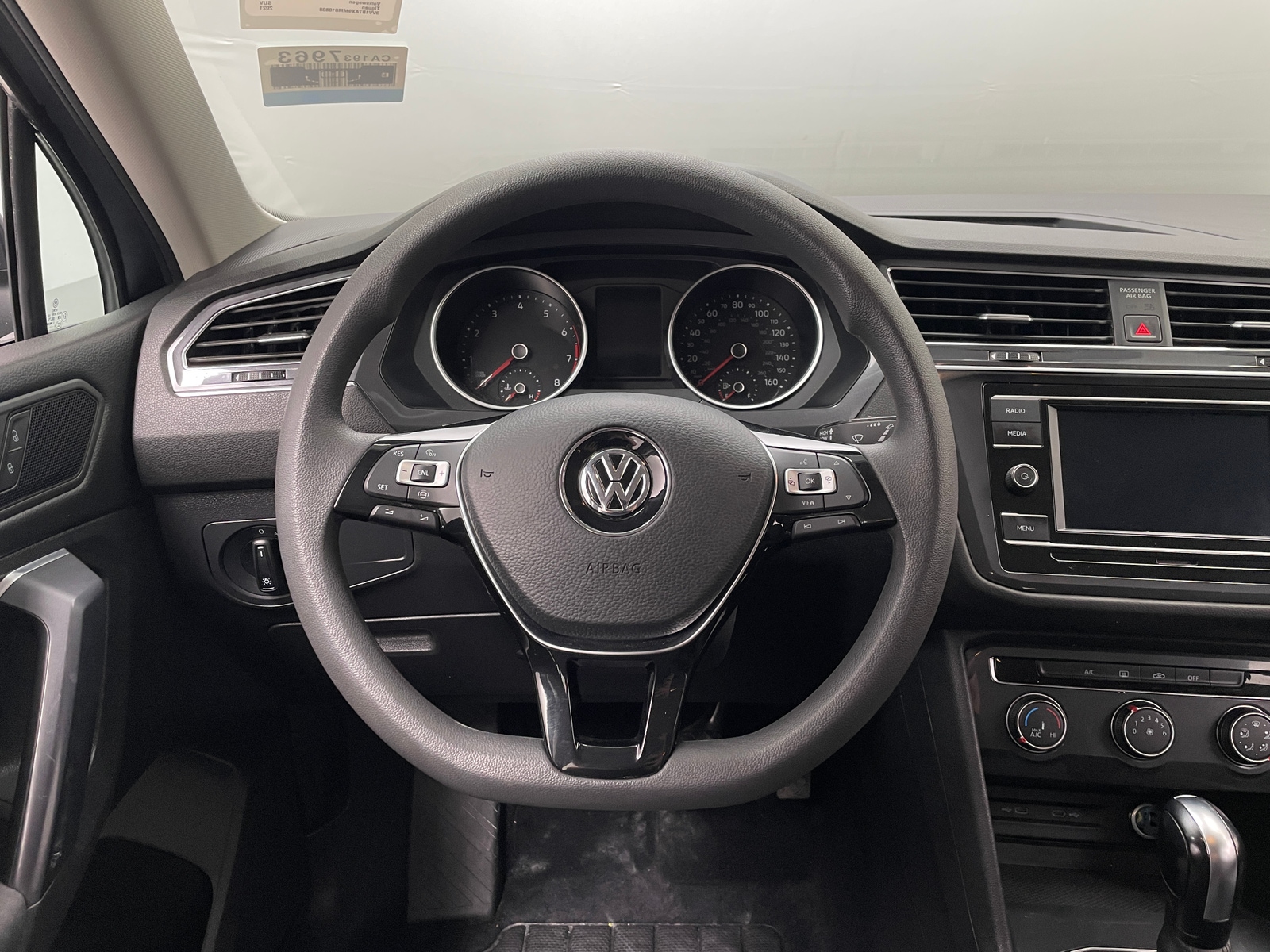 Thumbnail: 2021 Volkswagen Tiguan - 5