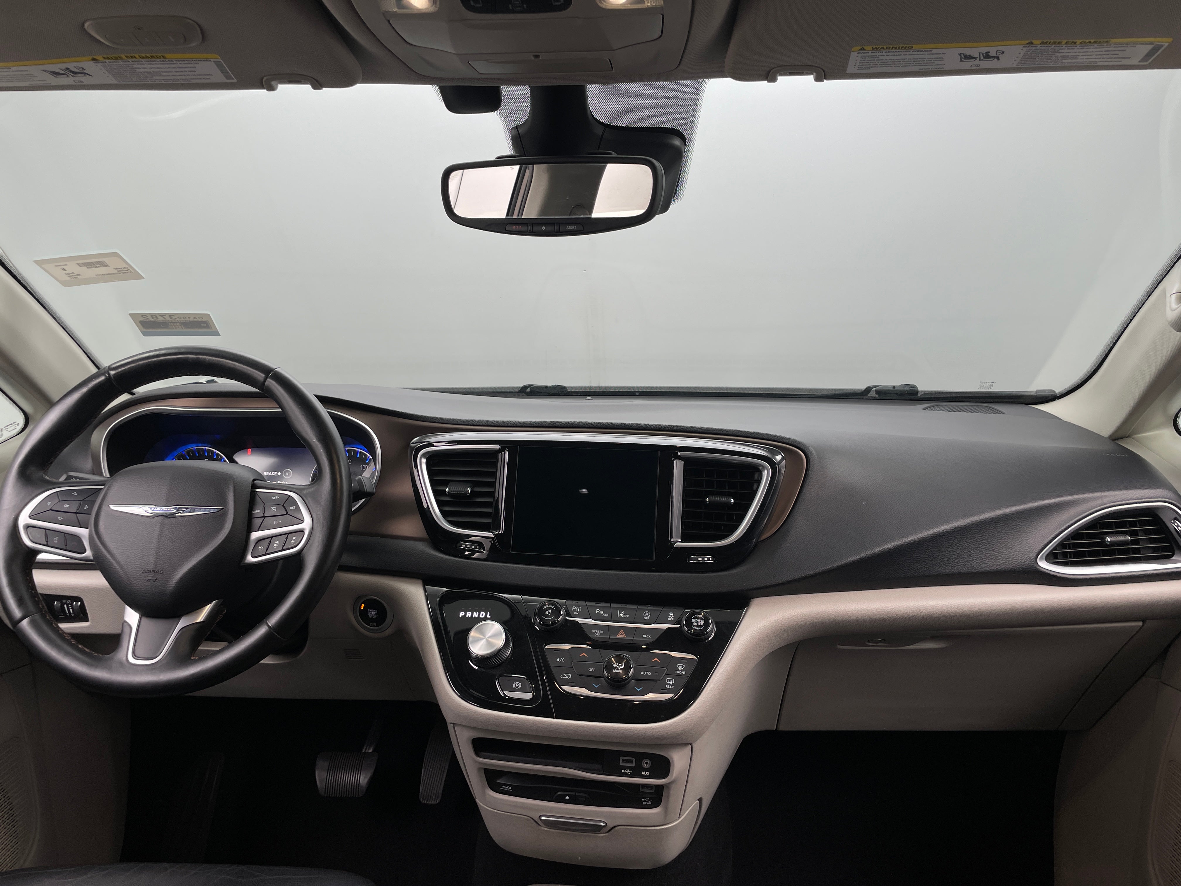 2017 Chrysler Pacifica  2
