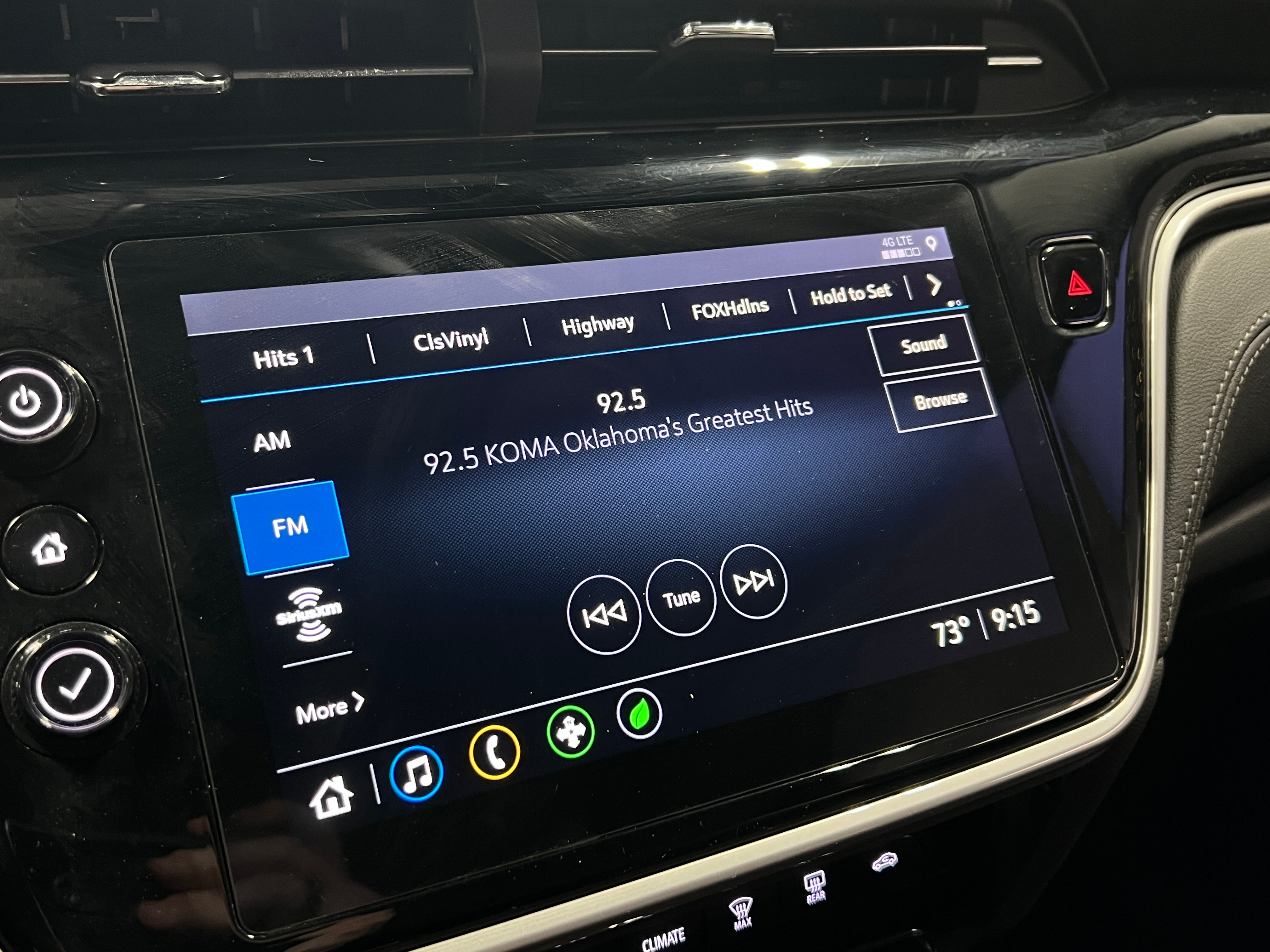 2022 Chevrolet Bolt EUV LT 4