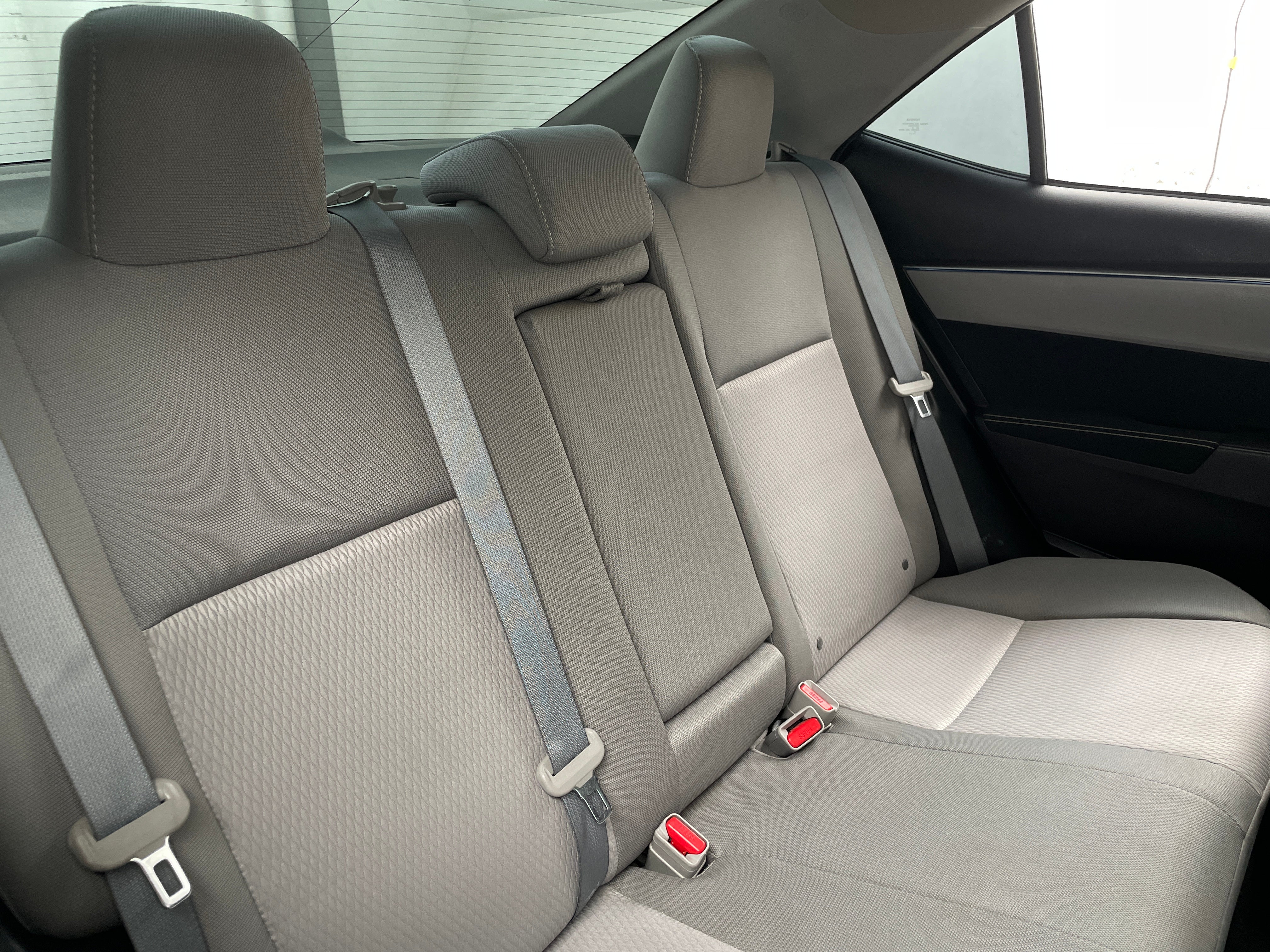 2015 Toyota Corolla LE 6