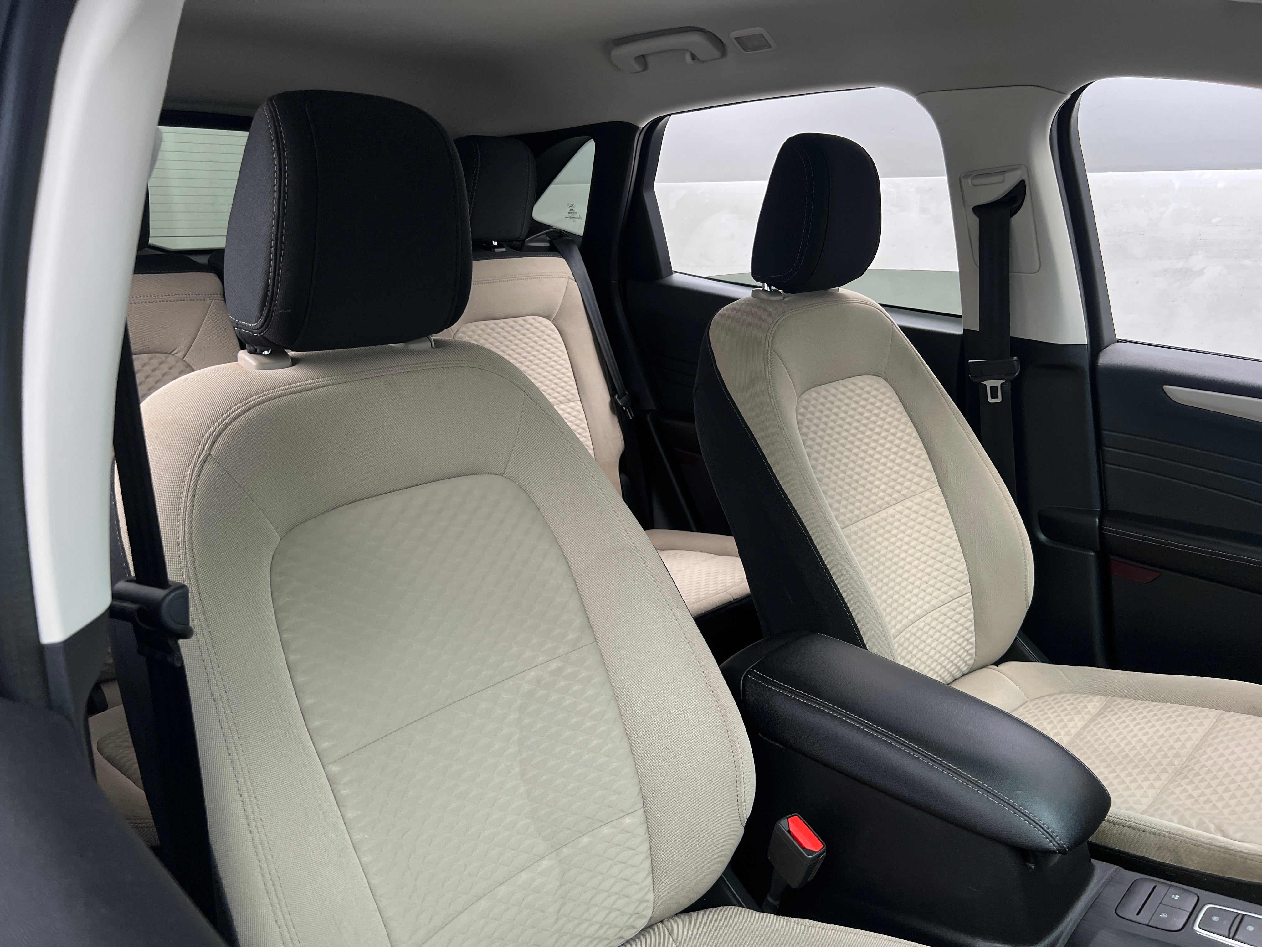2022 Ford Escape SE 2