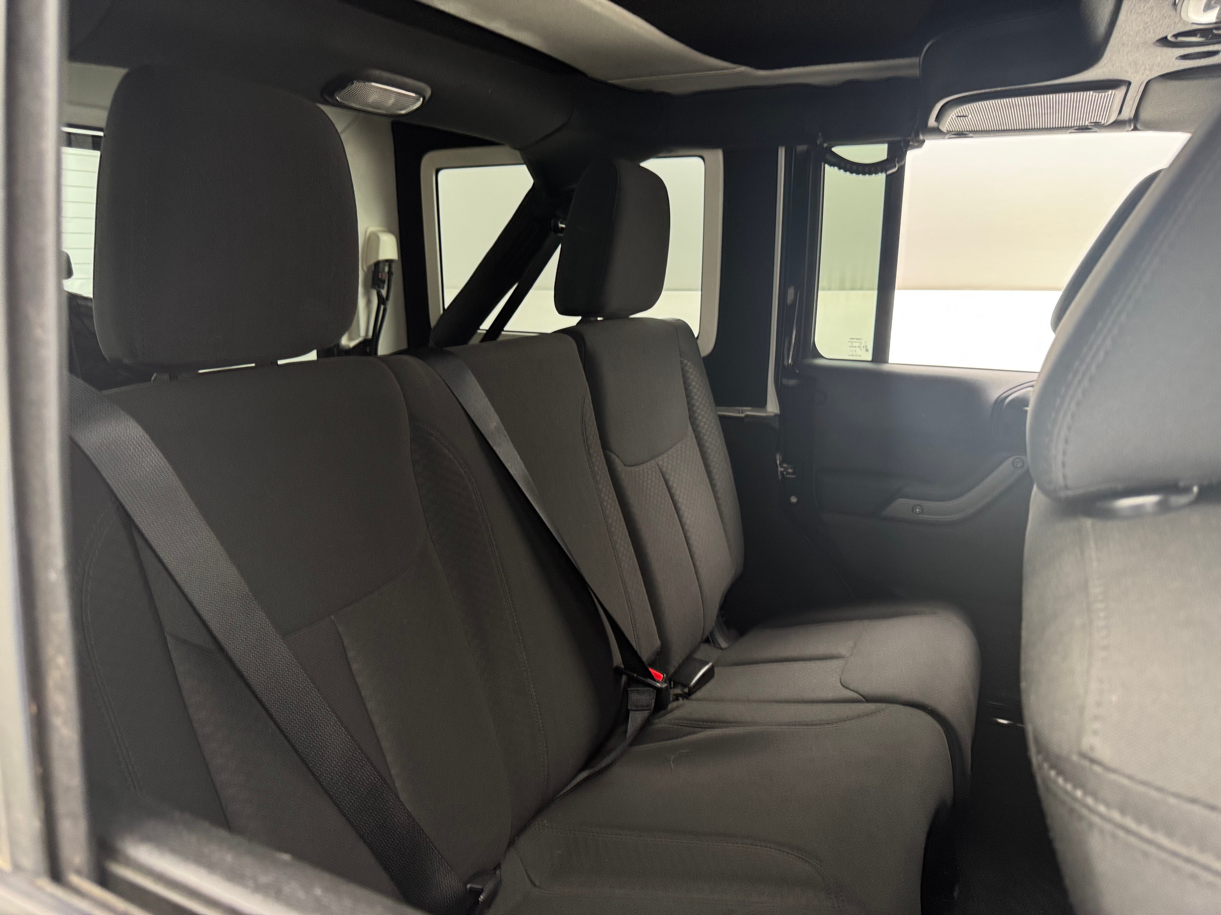 2015 Jeep Wrangler Unlimited Willys Wheeler 6