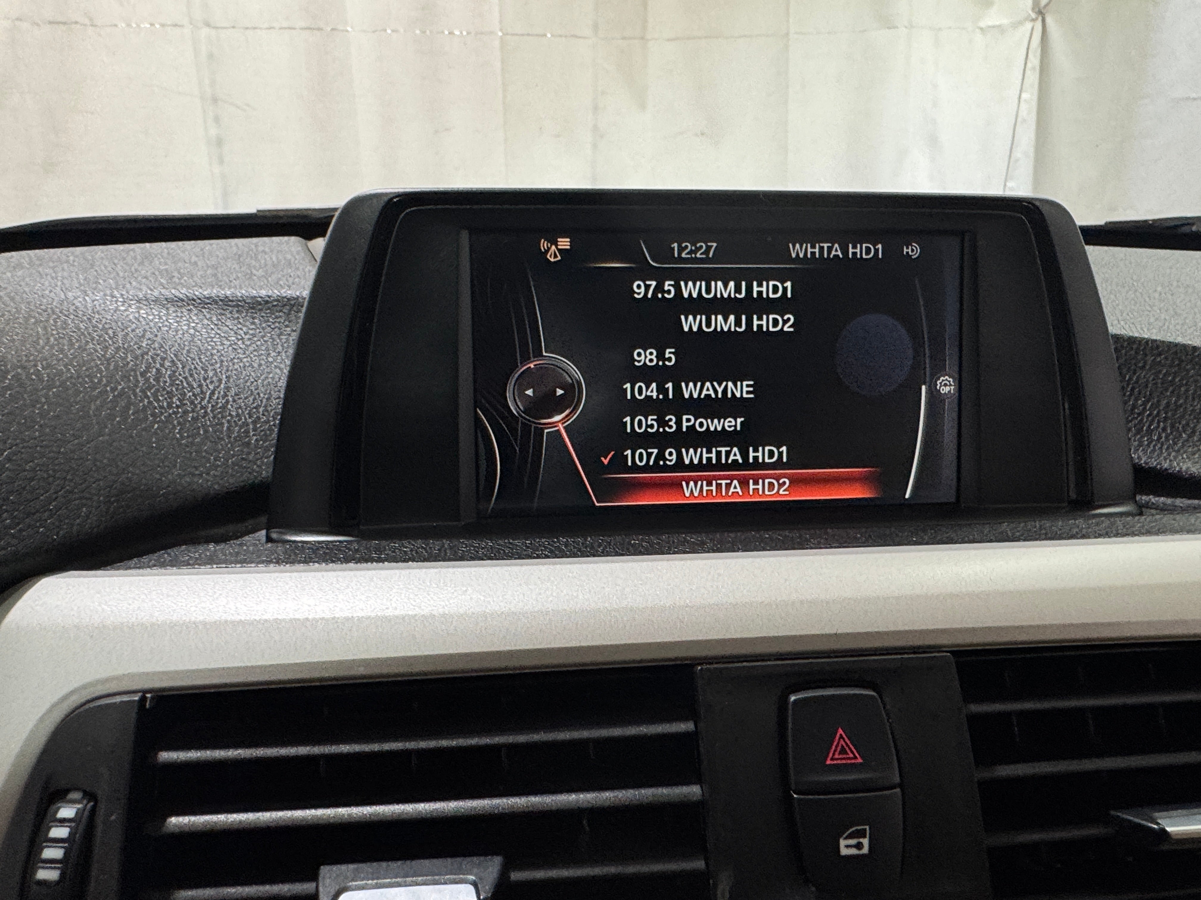 2017 BMW 3 Series 320i 3
