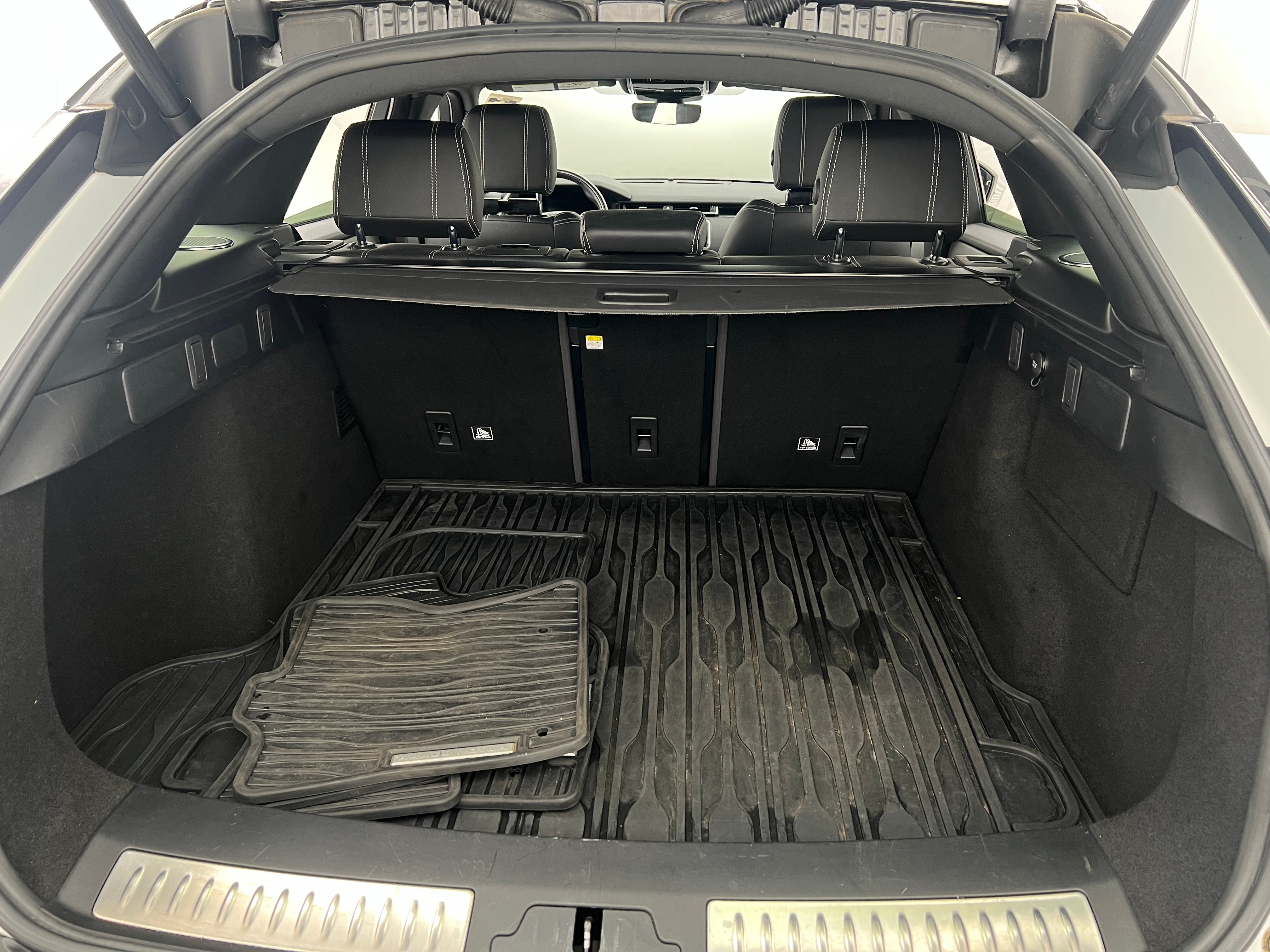 2019 Land Rover Range Rover Velar R-Dynamic SE 6
