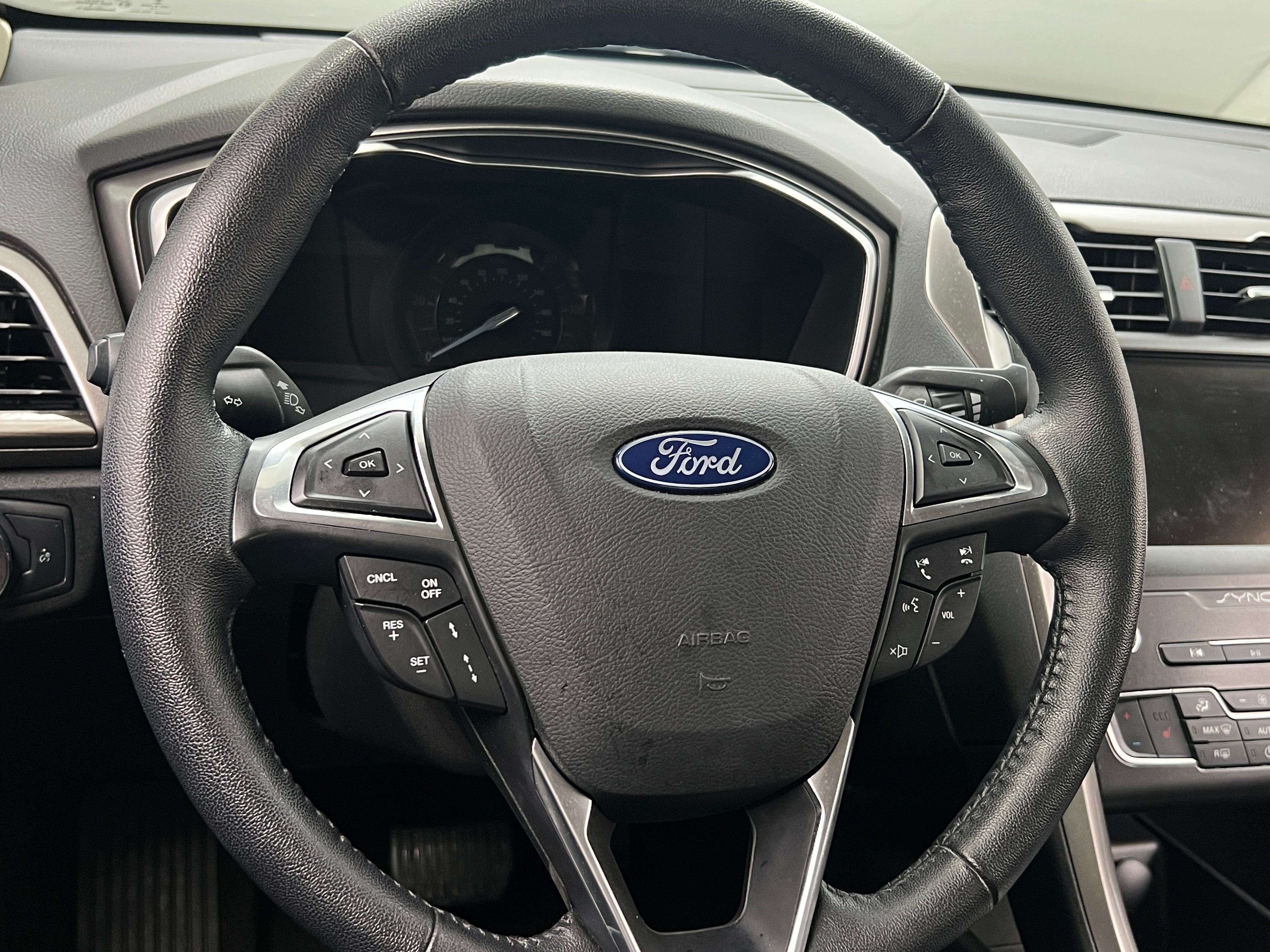 2019 Ford Fusion  4