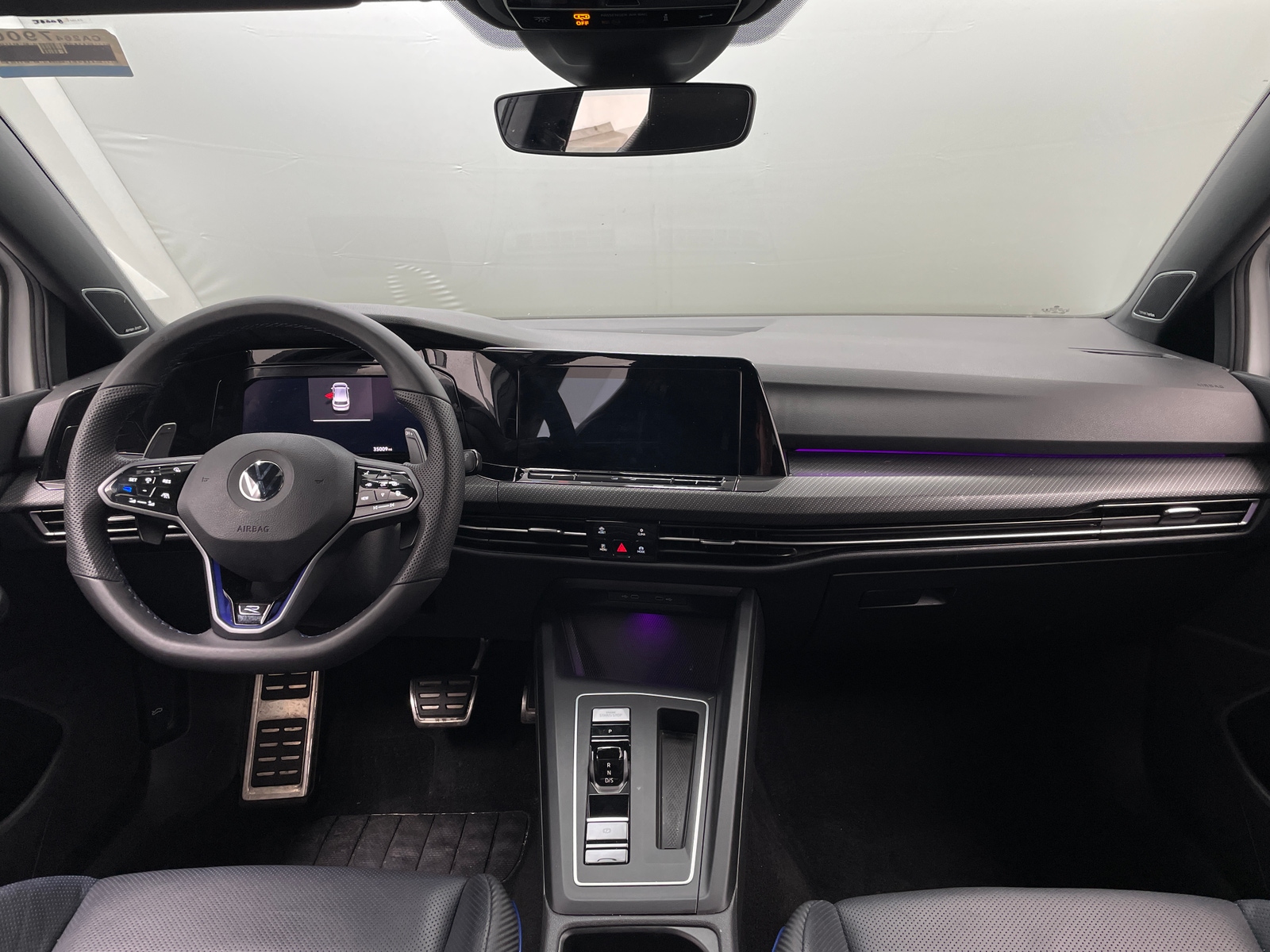 Thumbnail: 2022 Volkswagen Golf - 2