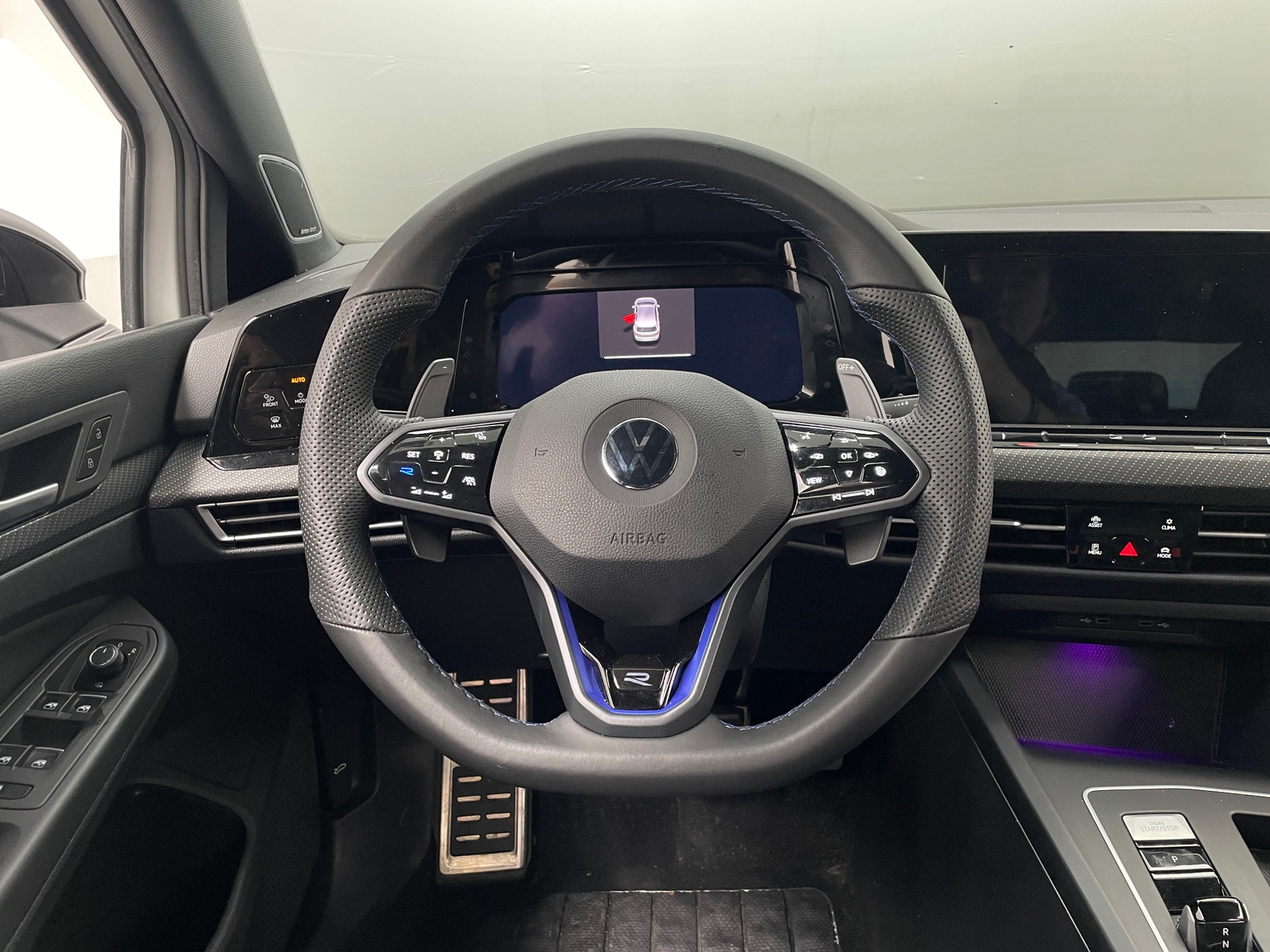 Thumbnail: 2022 Volkswagen Golf - 4