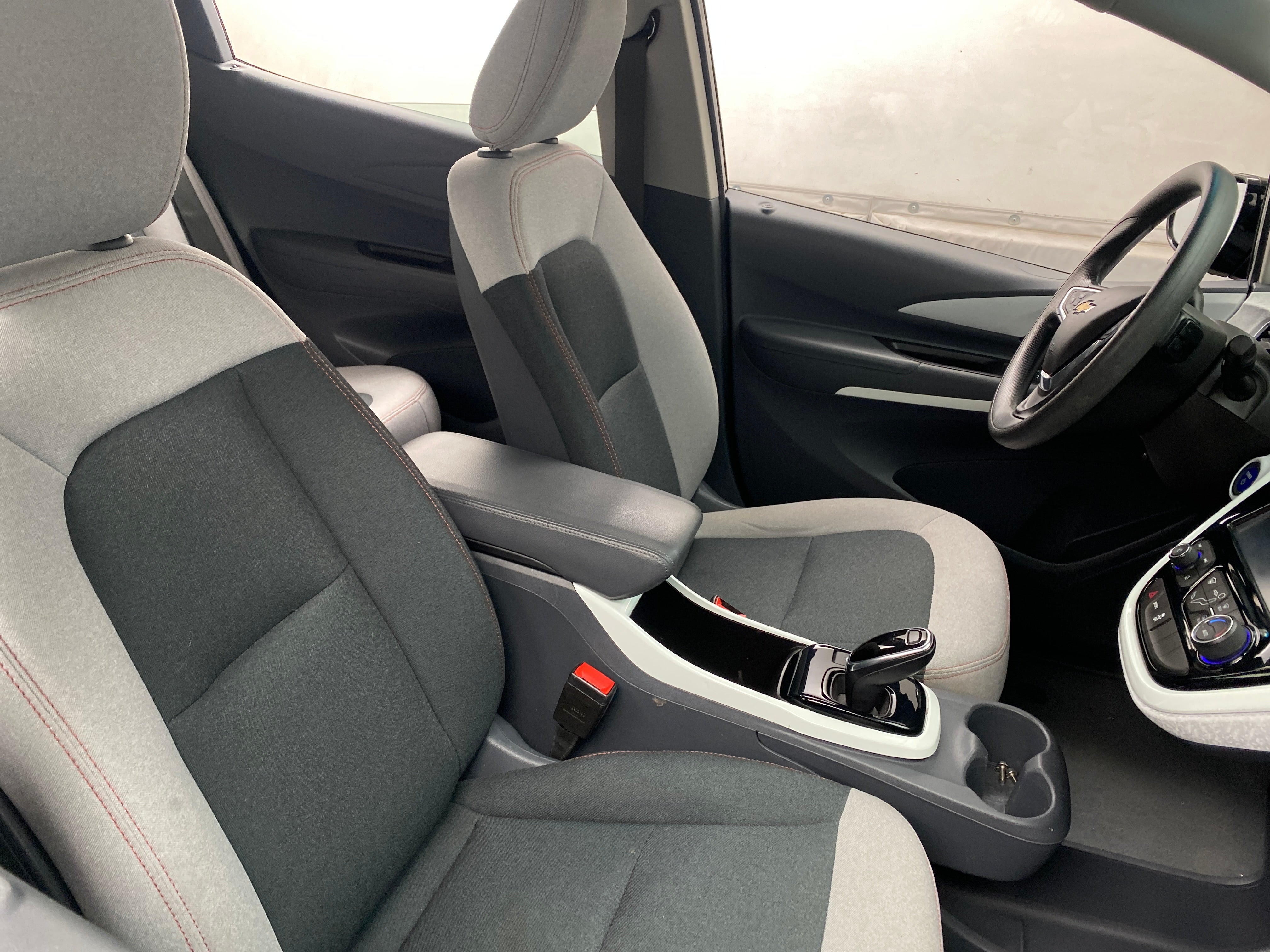 Thumbnail: 2021 Chevrolet Bolt EV - 2