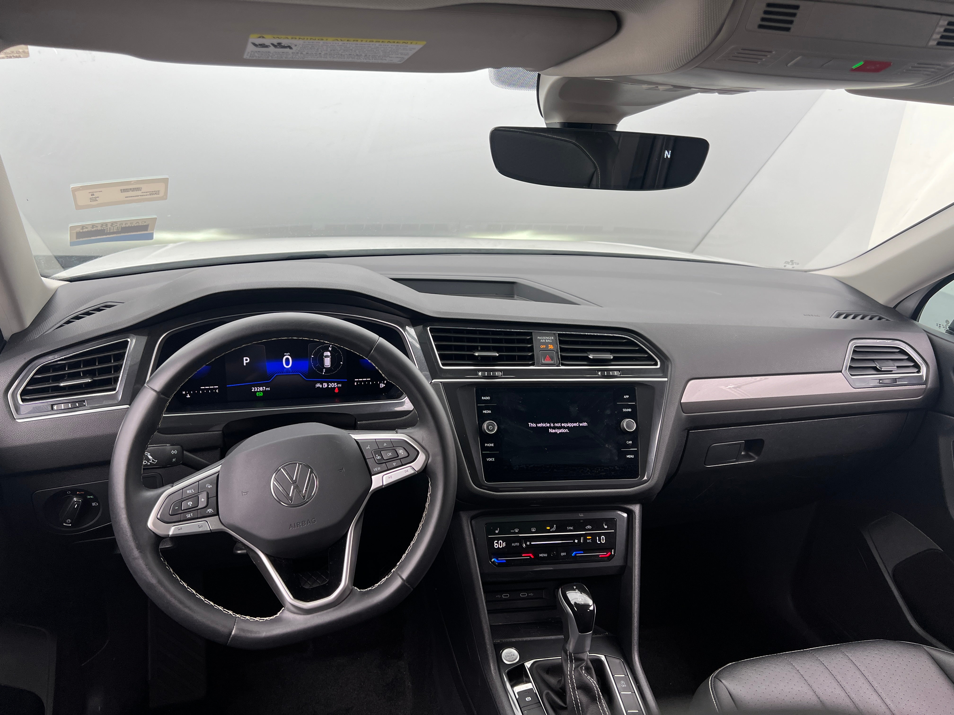 2023 Volkswagen Tiguan SE 2