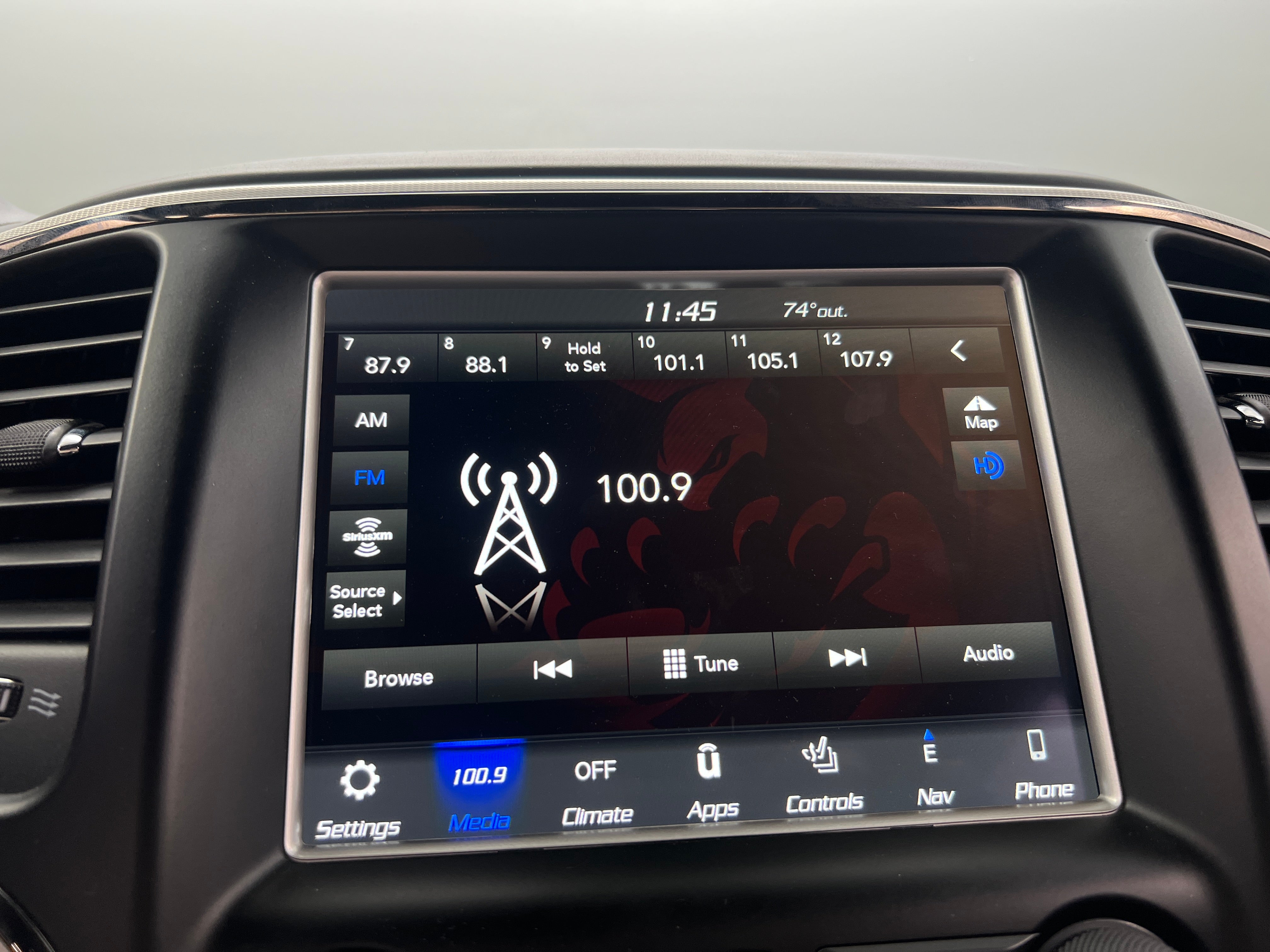 2018 Jeep Grand Cherokee Trackhawk 3