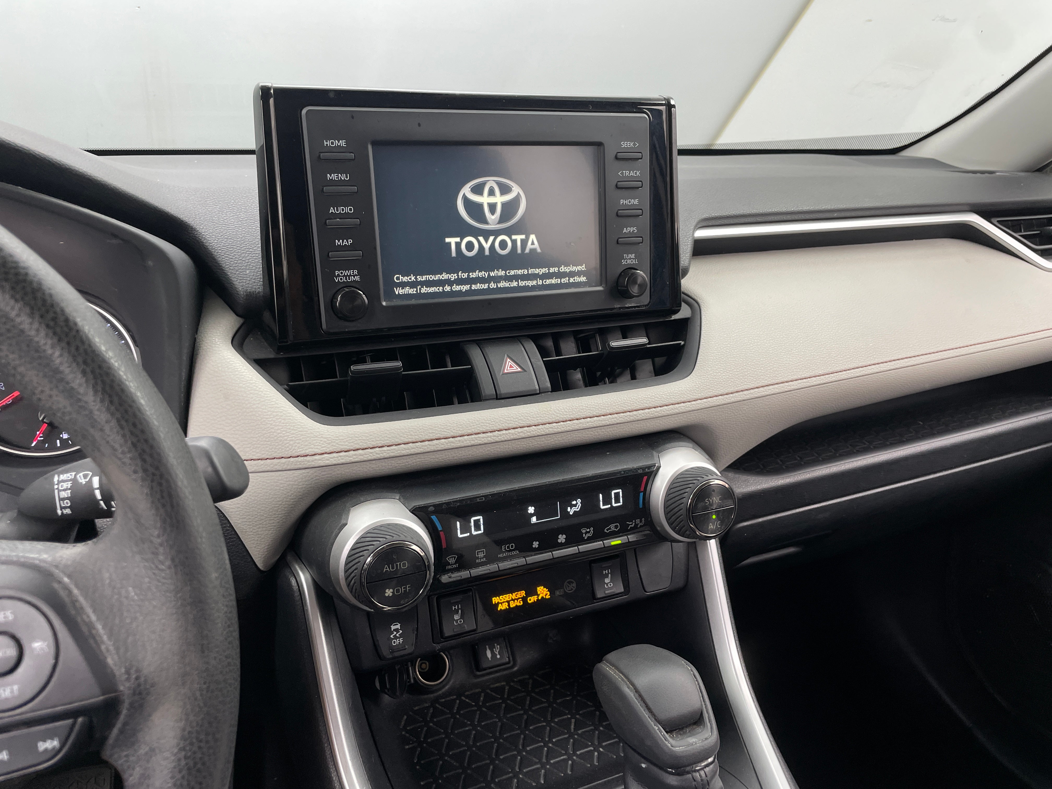 2019 Toyota RAV4 XLE 4