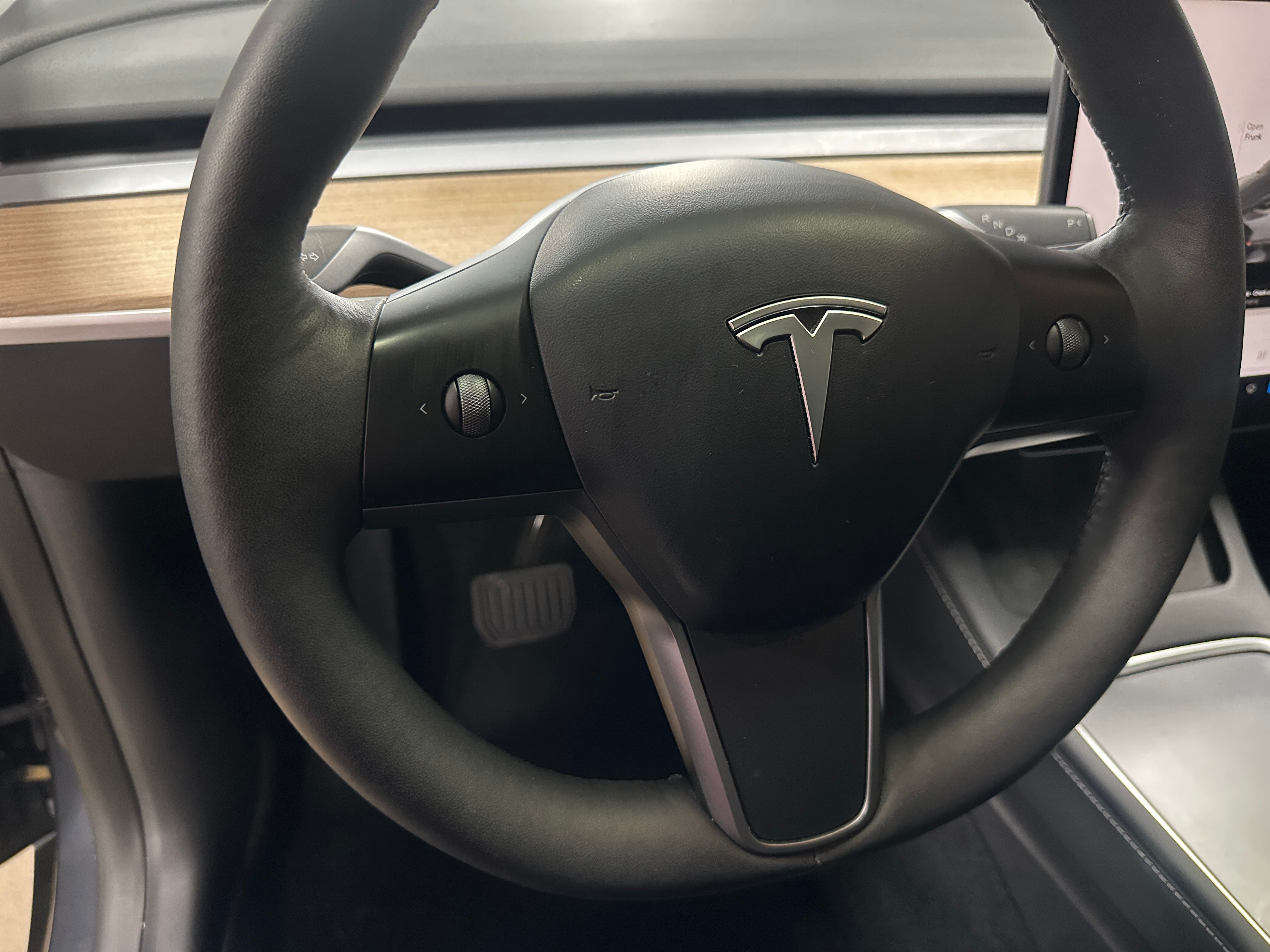 2023 Tesla Model Y Long Range 4