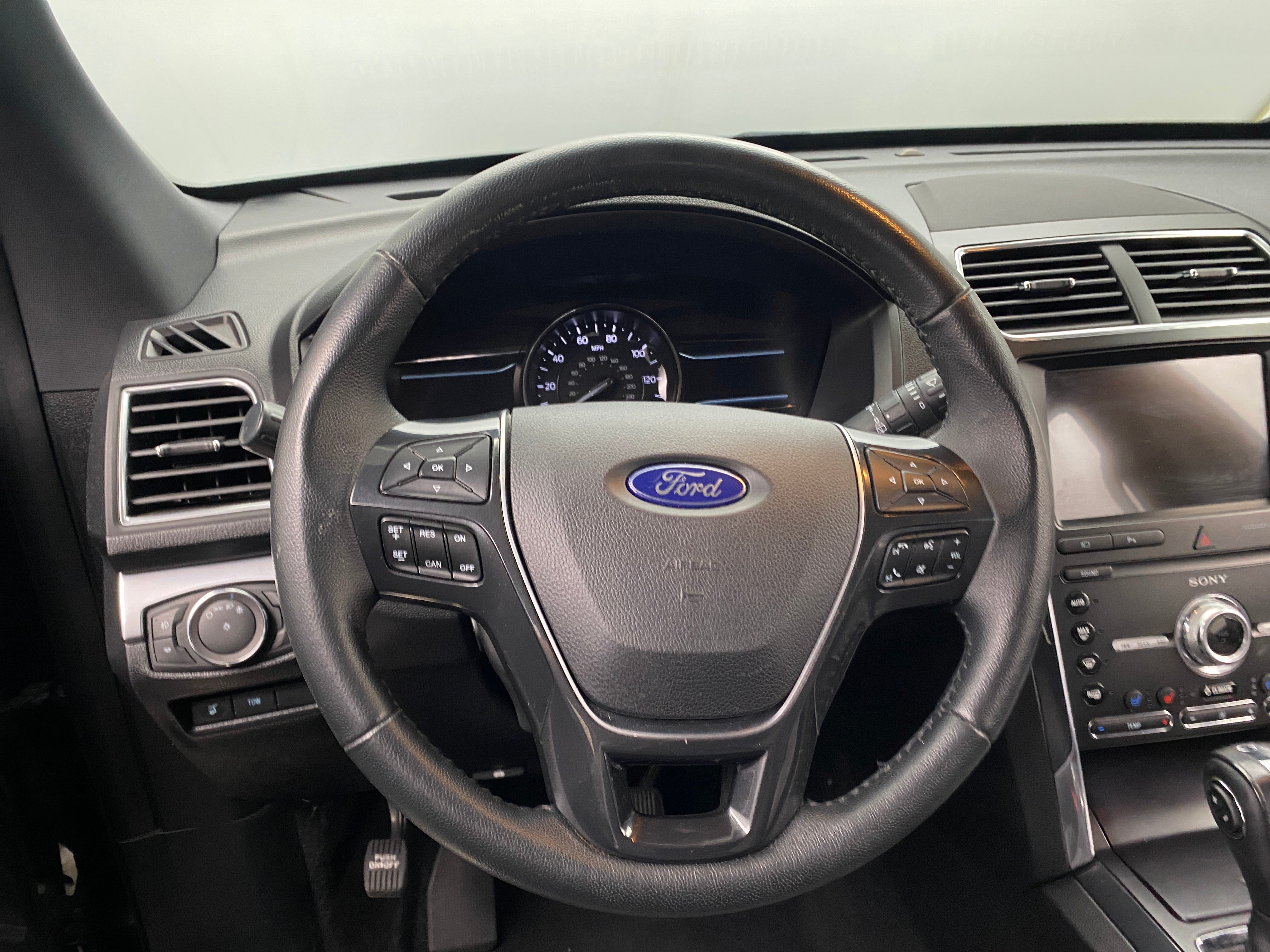 2019 Ford Explorer Limited 4