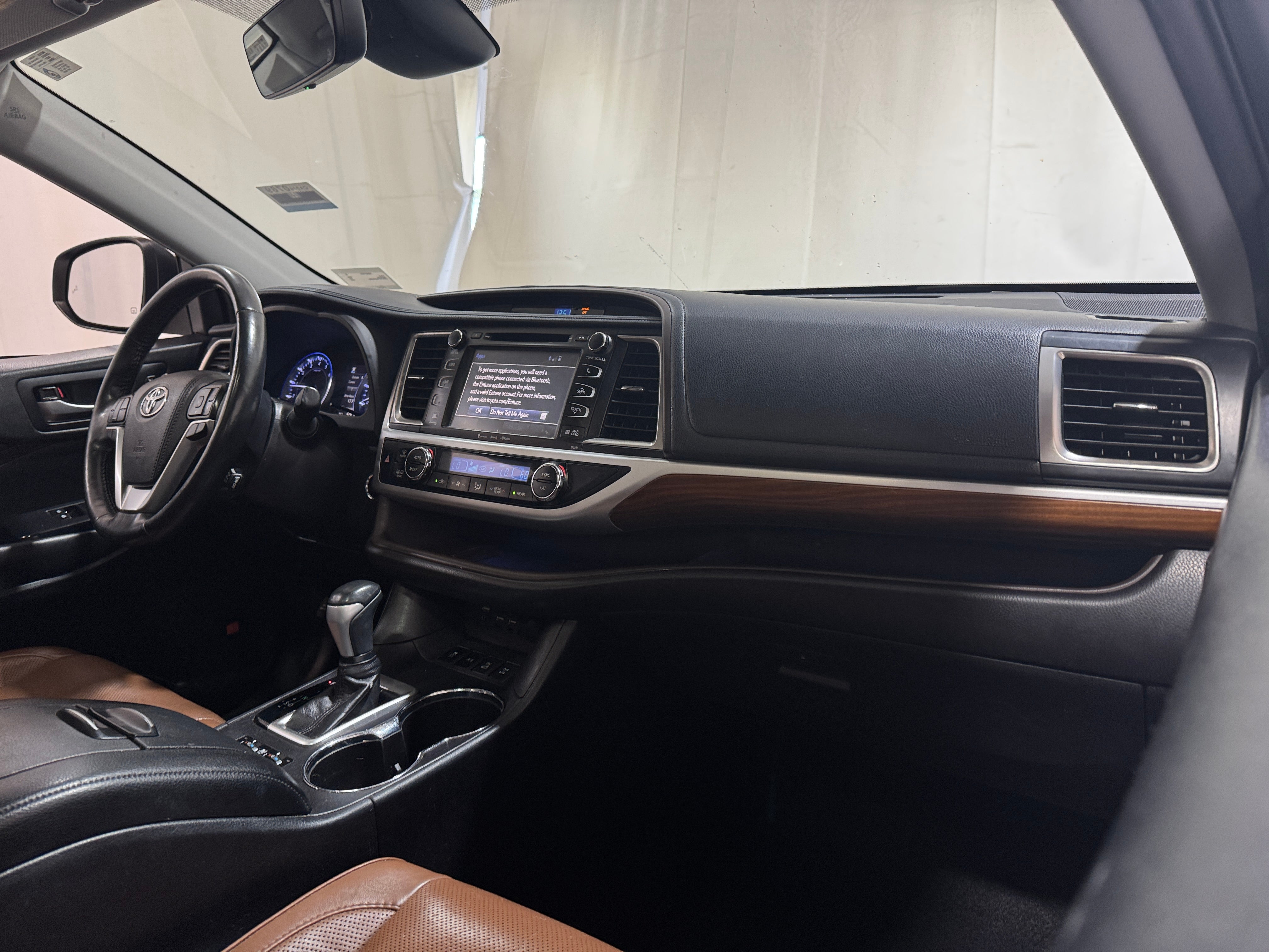 2019 Toyota Highlander Limited Platinum 2