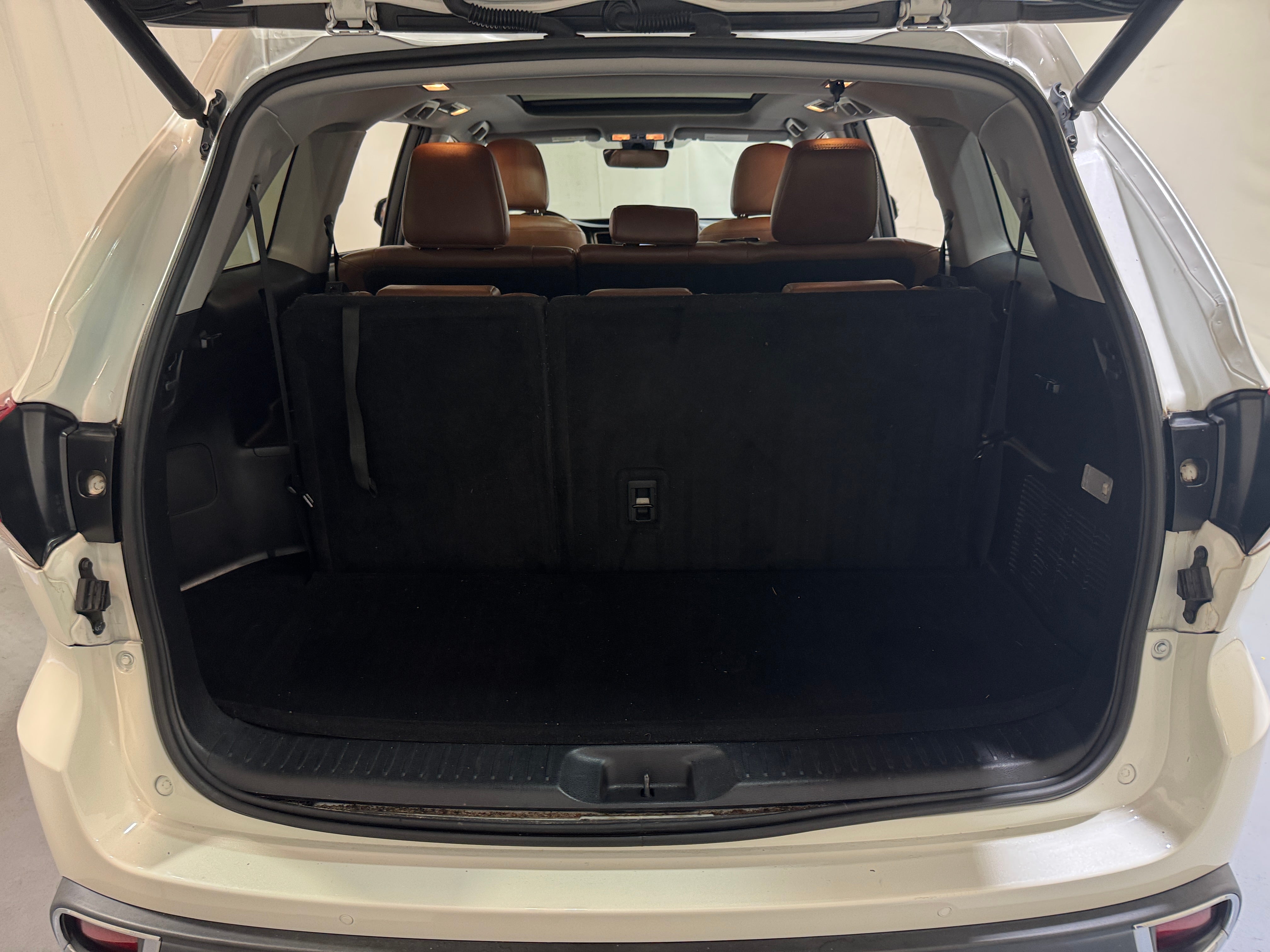 2019 Toyota Highlander Limited Platinum 6