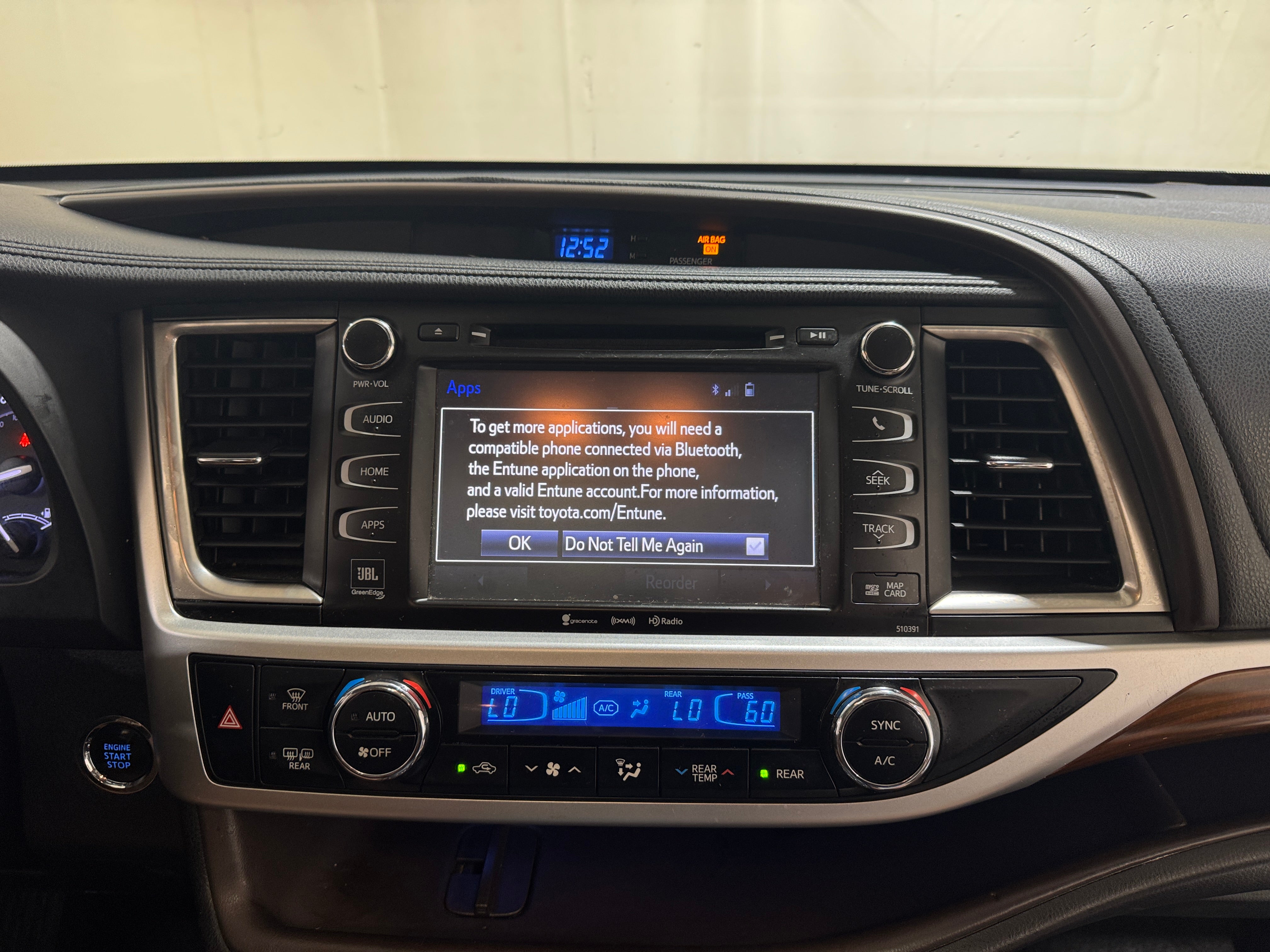 2019 Toyota Highlander Limited Platinum 3