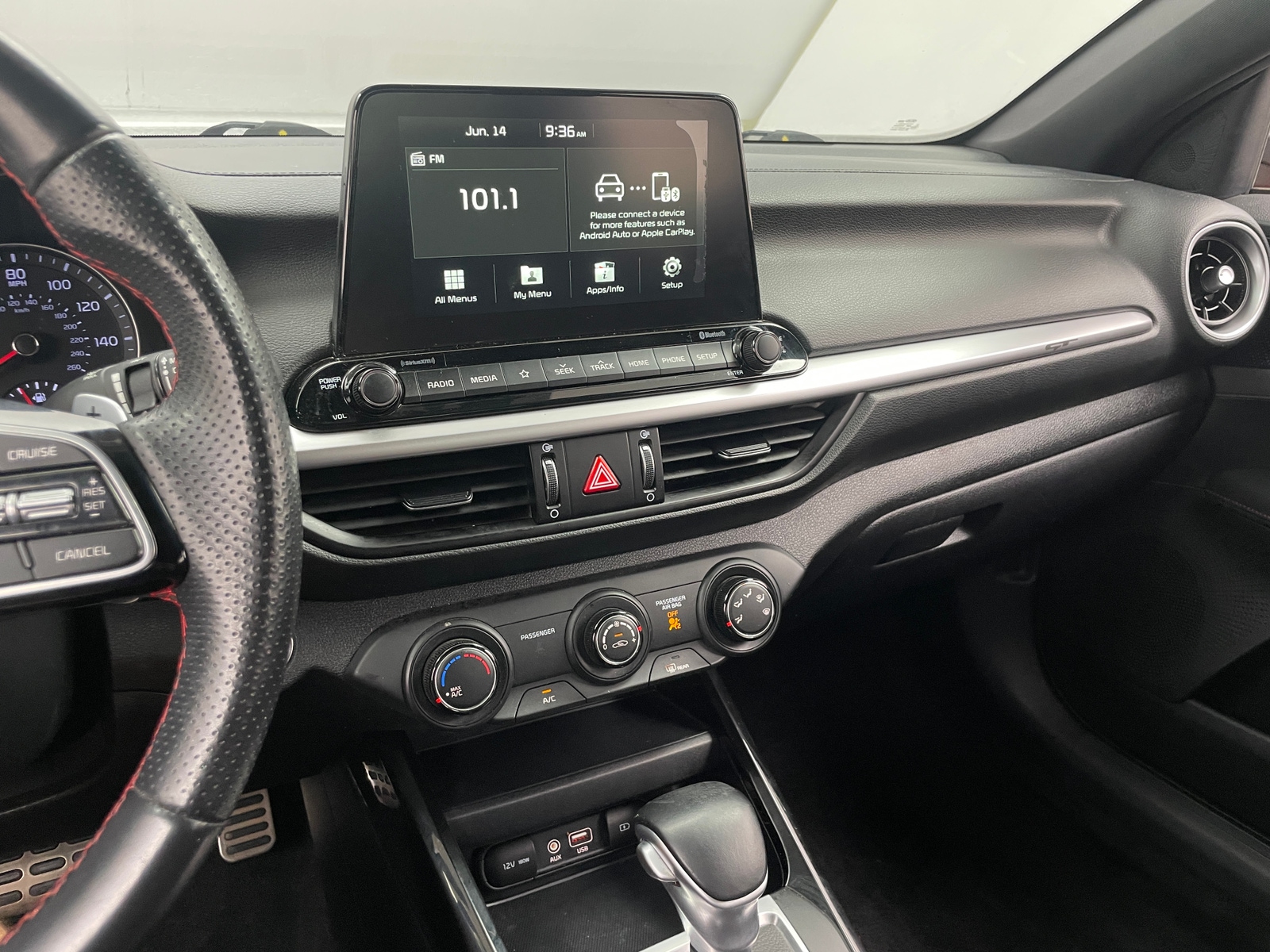 Thumbnail: 2020 Kia Forte - 3
