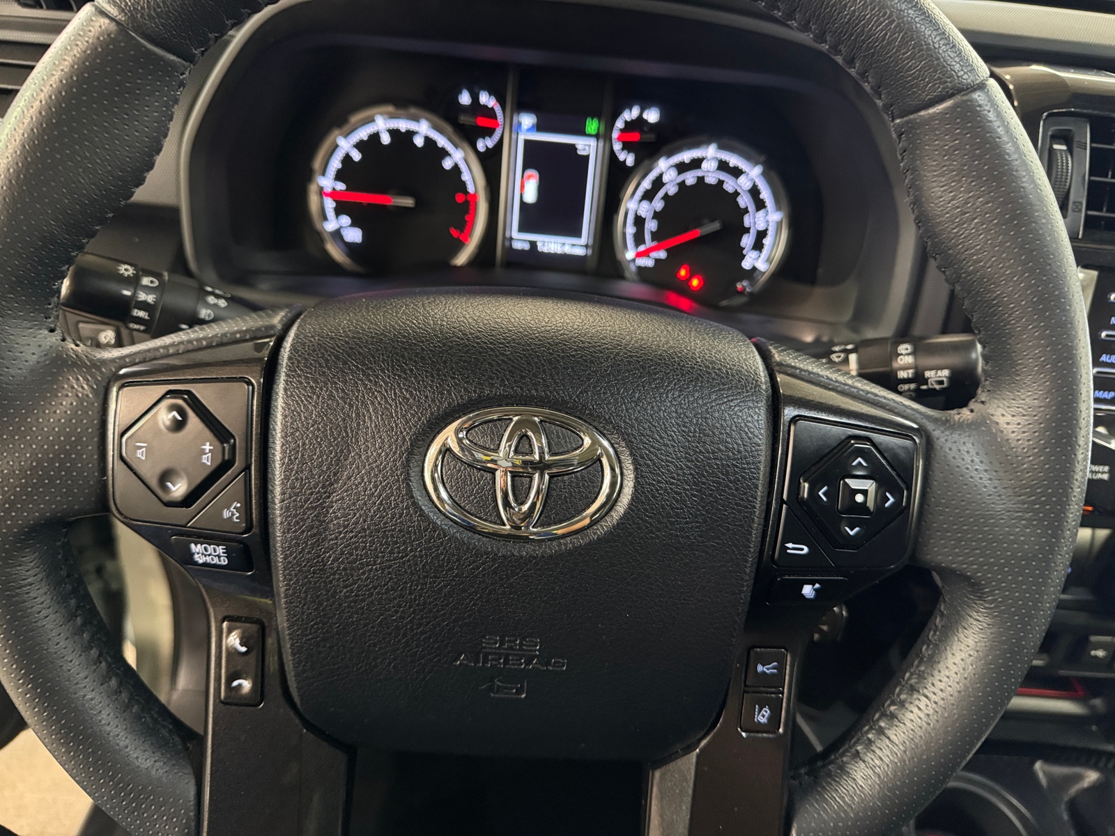 Thumbnail: 2022 Toyota 4Runner - 4