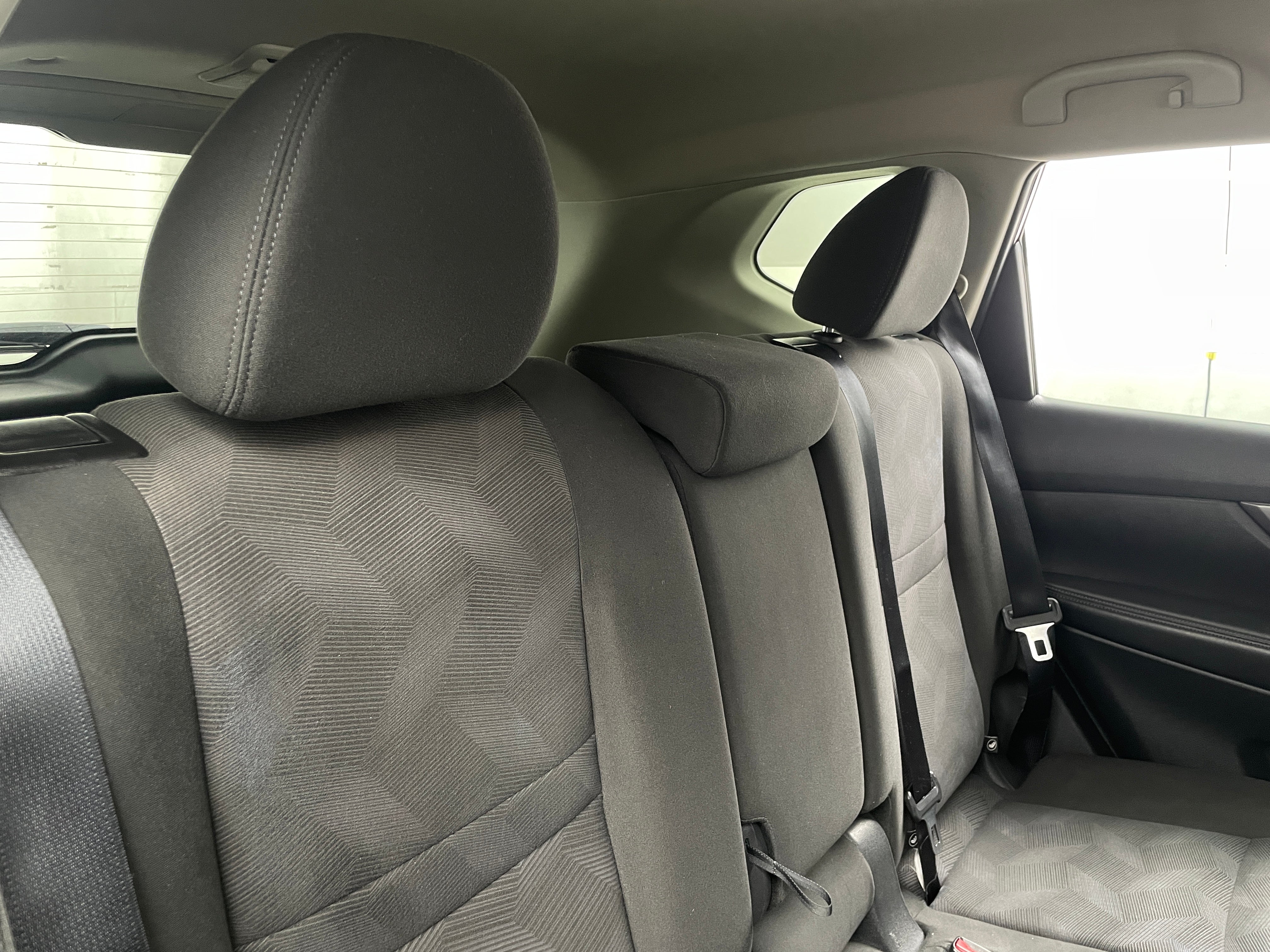 2016 Nissan Rogue S 6