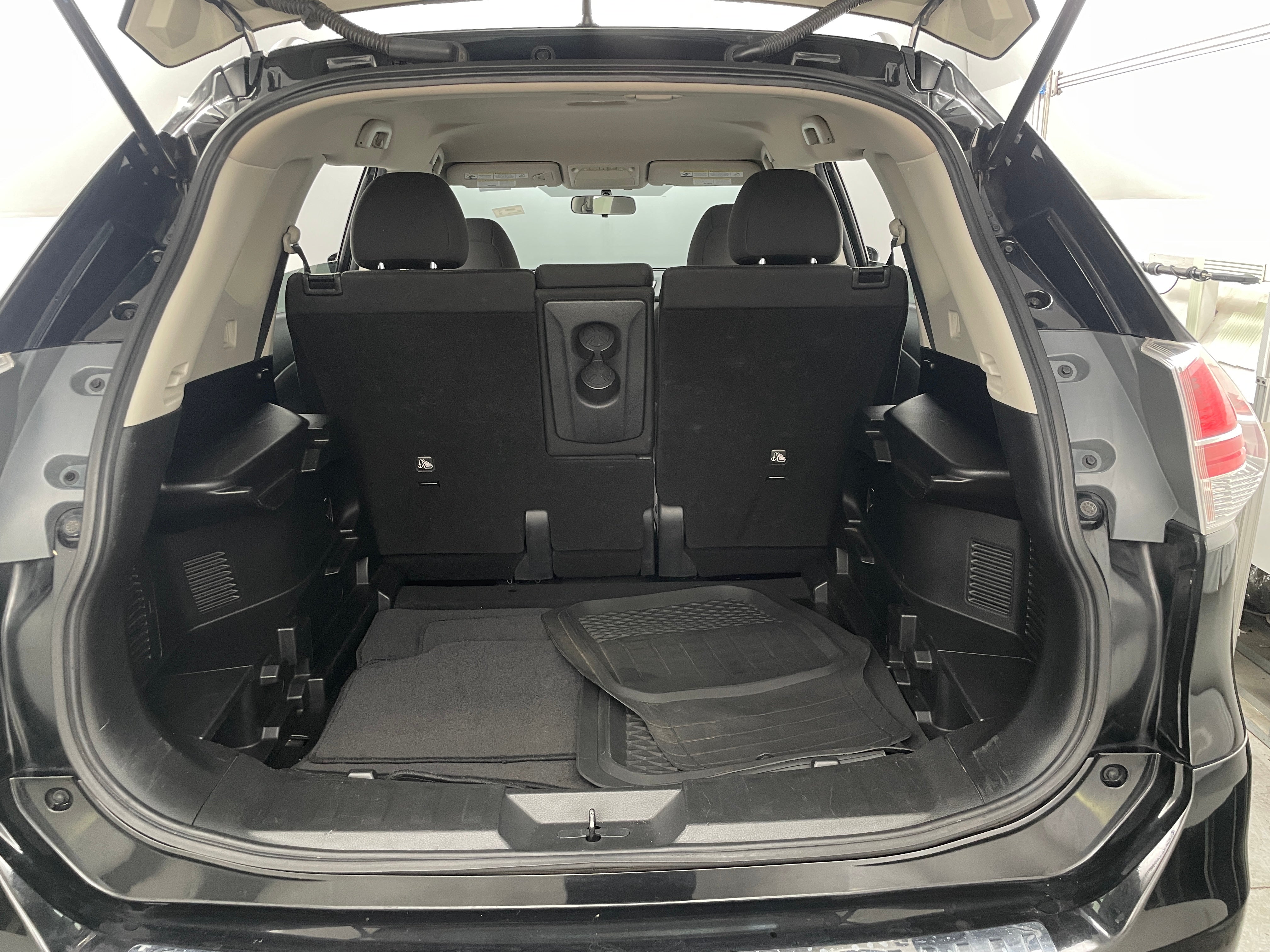 2016 Nissan Rogue S 7