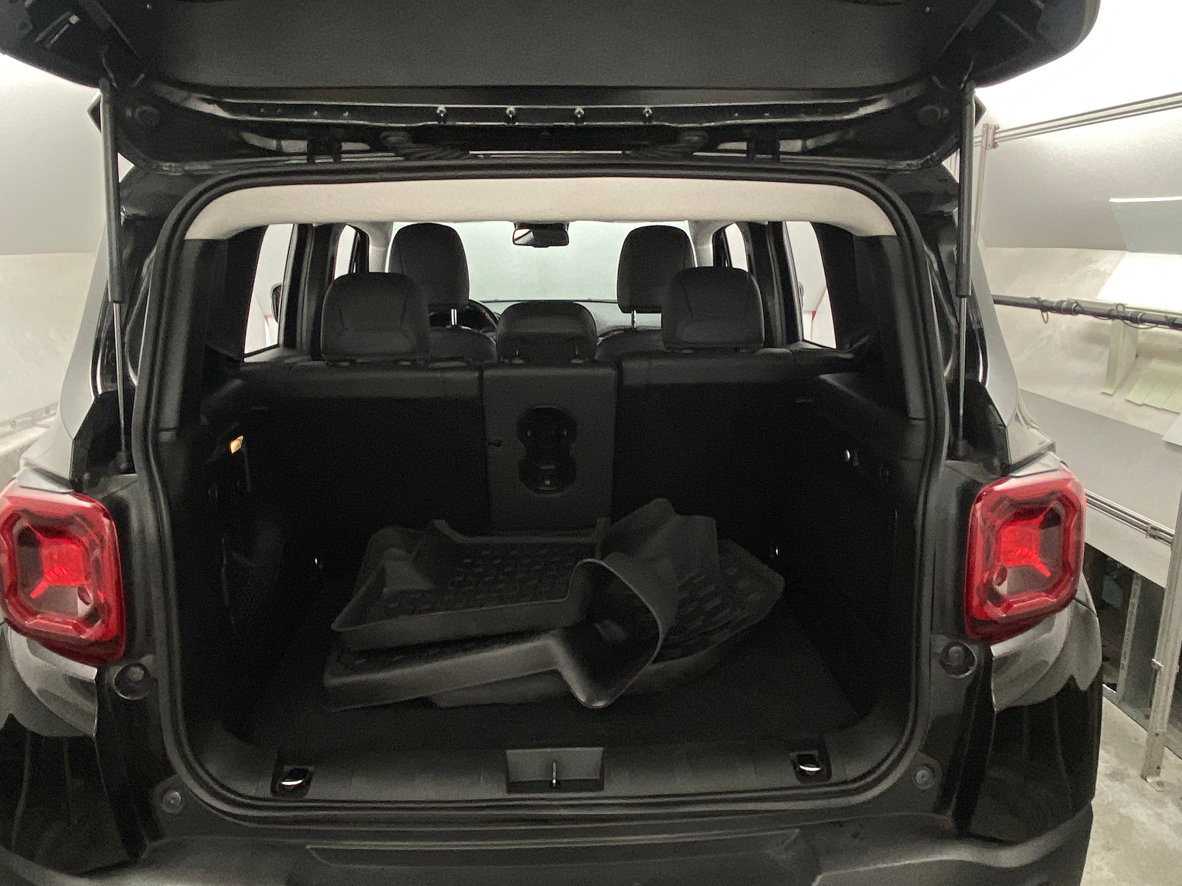 2019 Jeep Renegade Limited 6