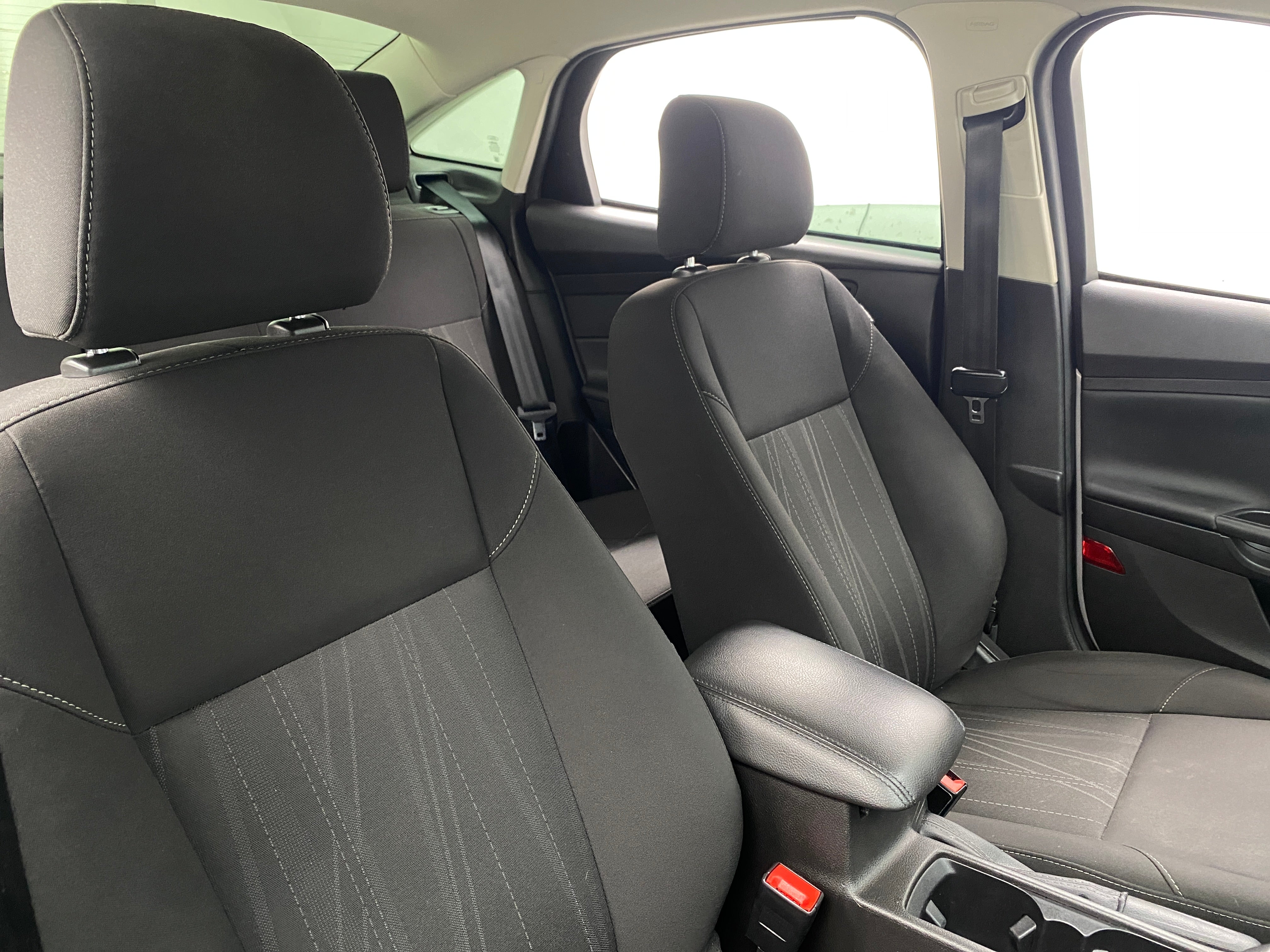 2017 Ford Focus SE 2