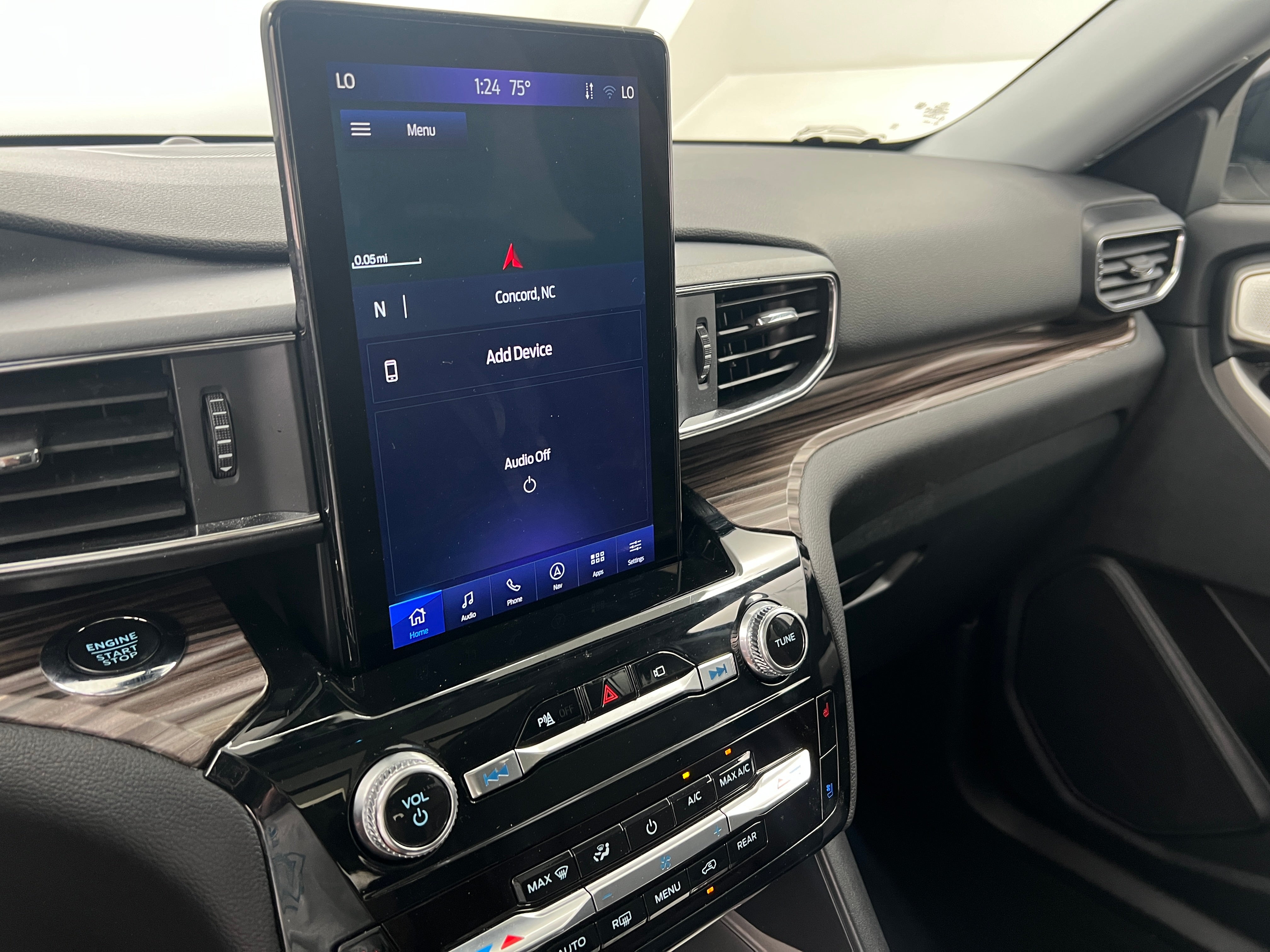 2023 Ford Explorer Limited 3