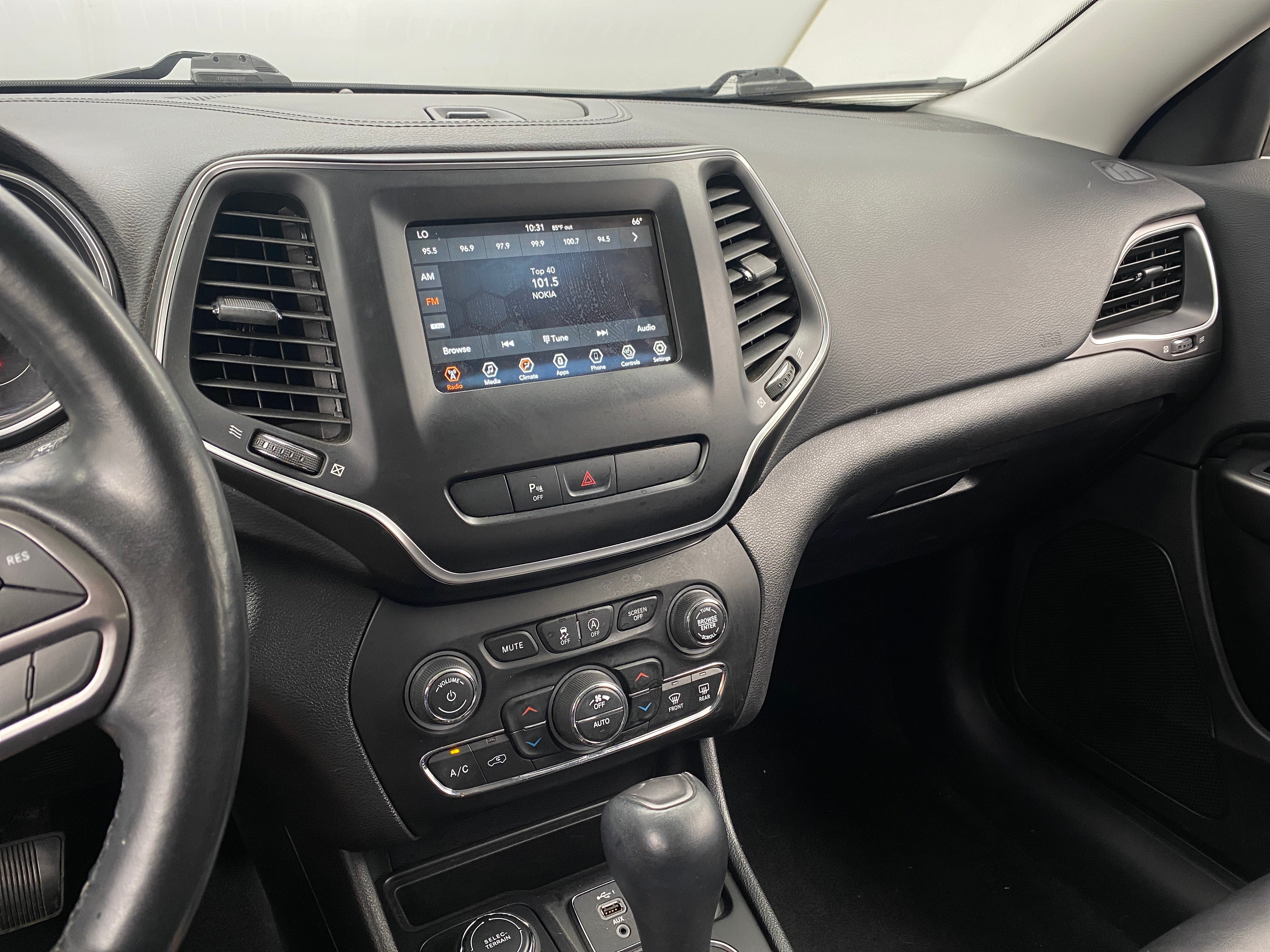 2019 Jeep Cherokee Latitude 4