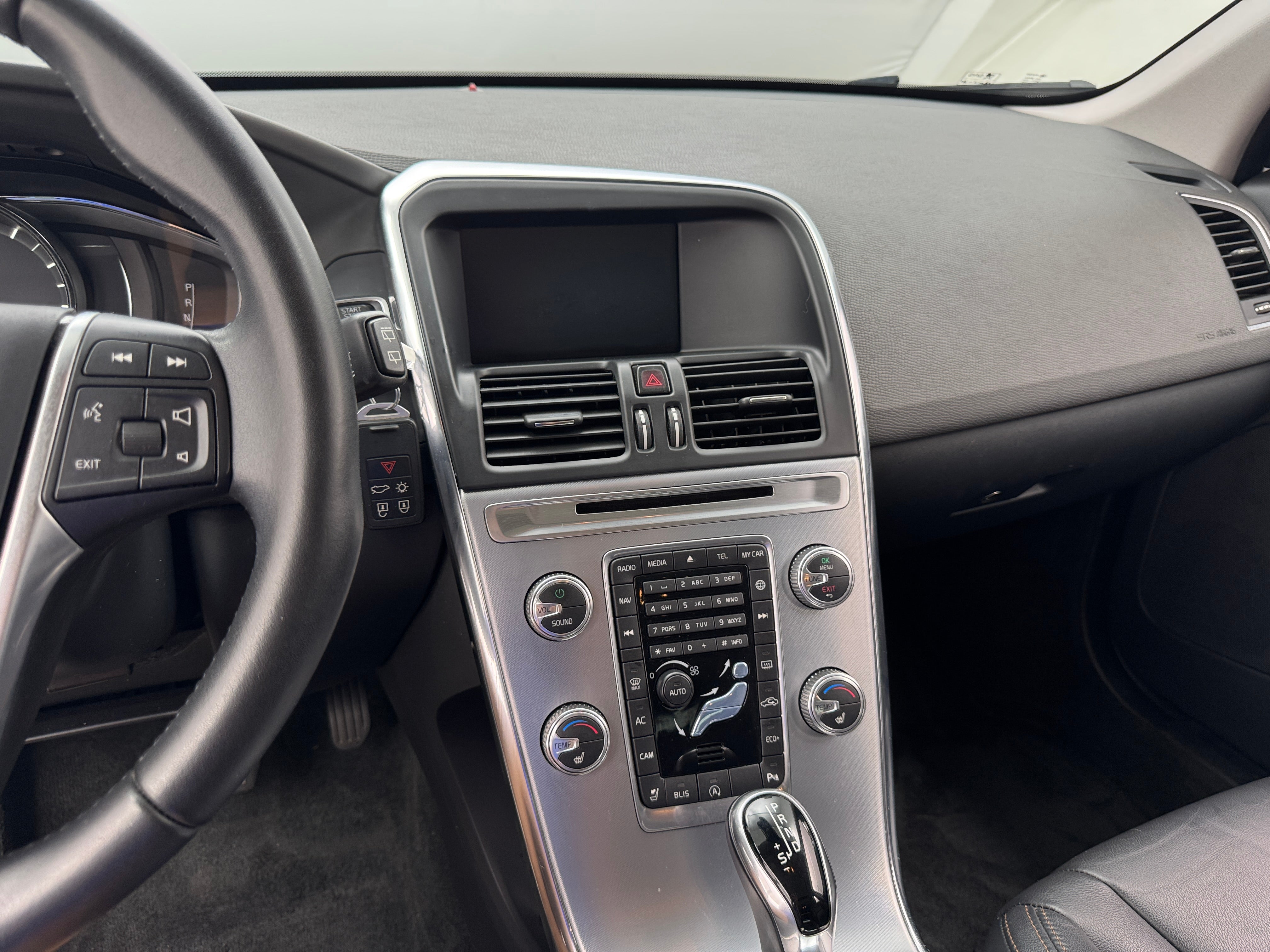 2017 Volvo XC60 T5 Dynamic 3