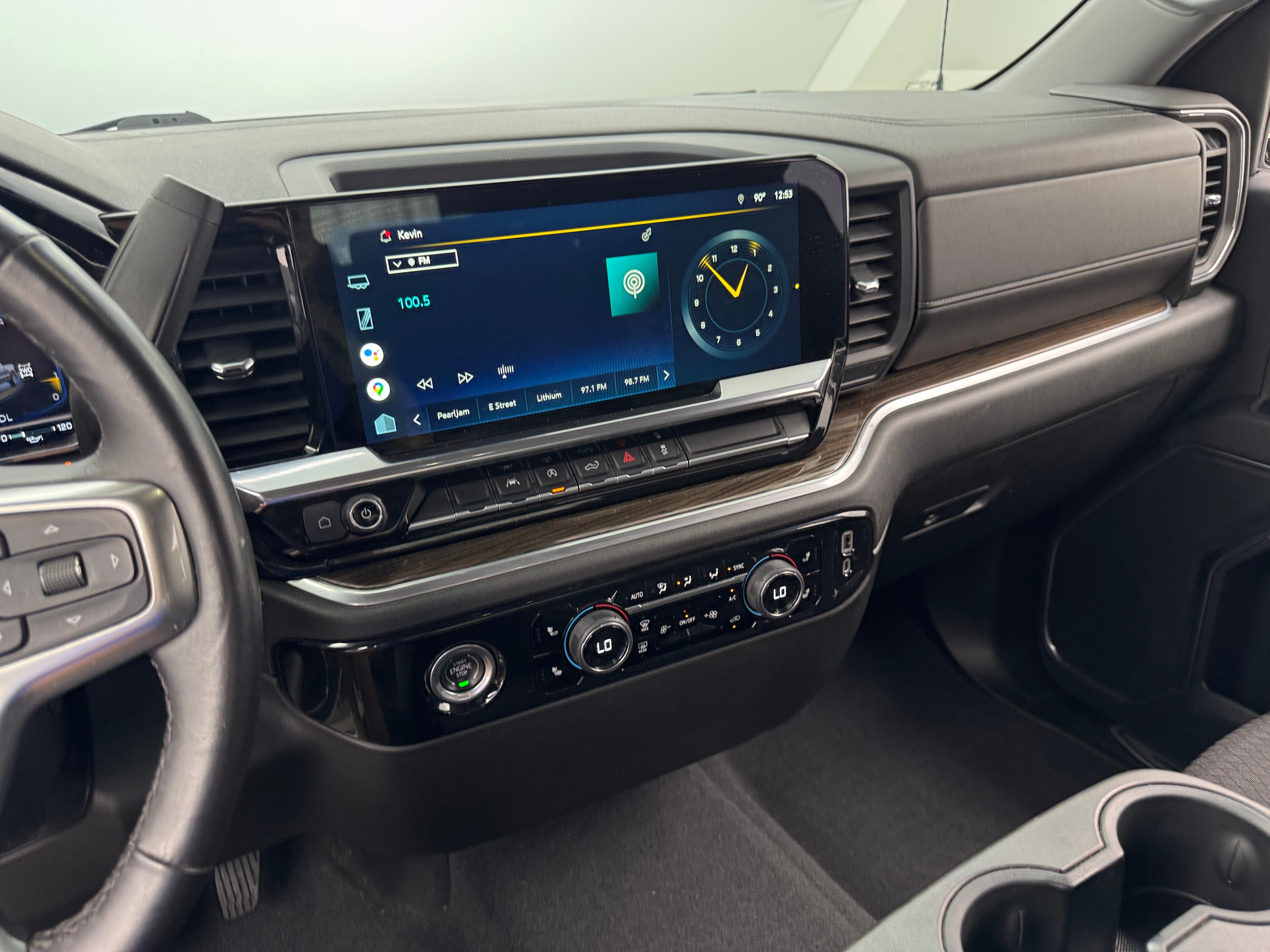Thumbnail: 2022 Chevrolet Silverado 1500 - 4