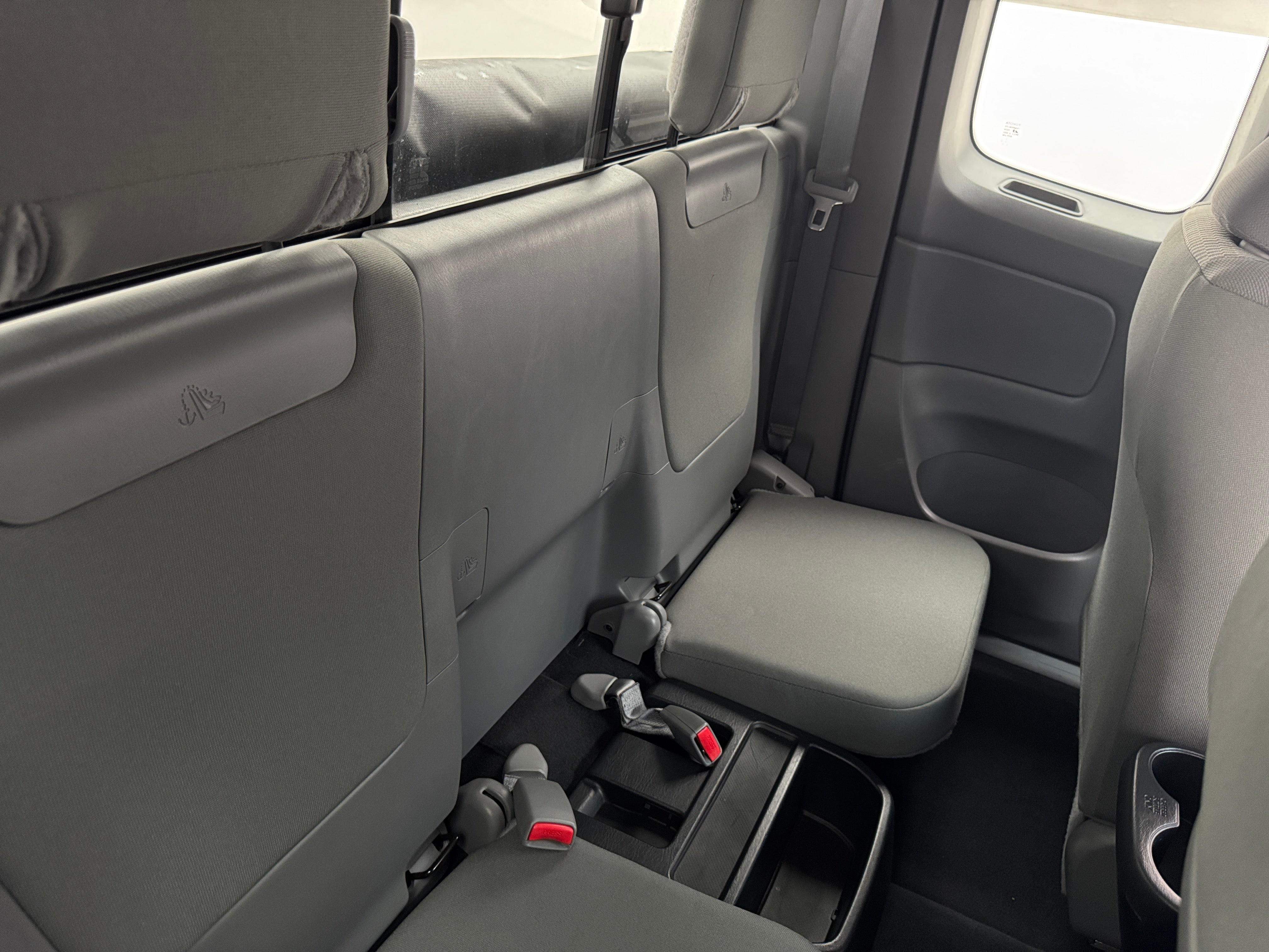 2015 Toyota Tacoma  6