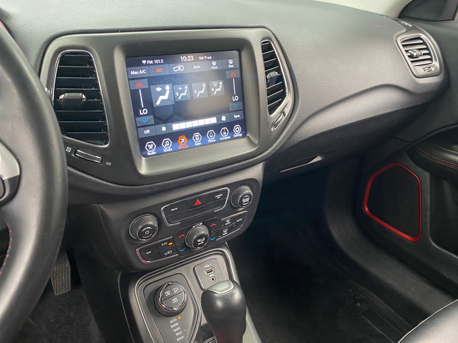 Thumbnail: 2019 Jeep Compass - 3