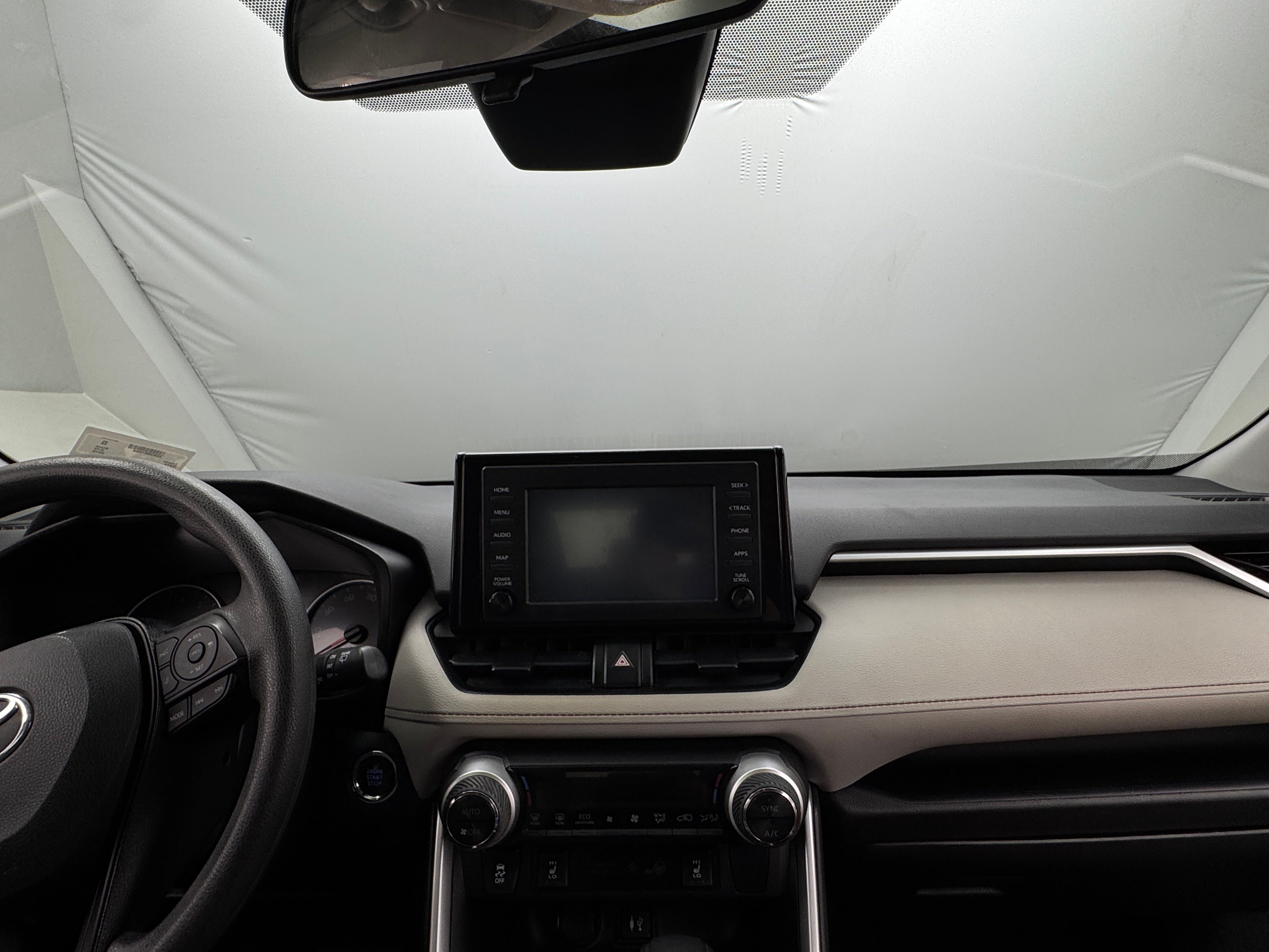 2019 Toyota RAV4 XLE 3