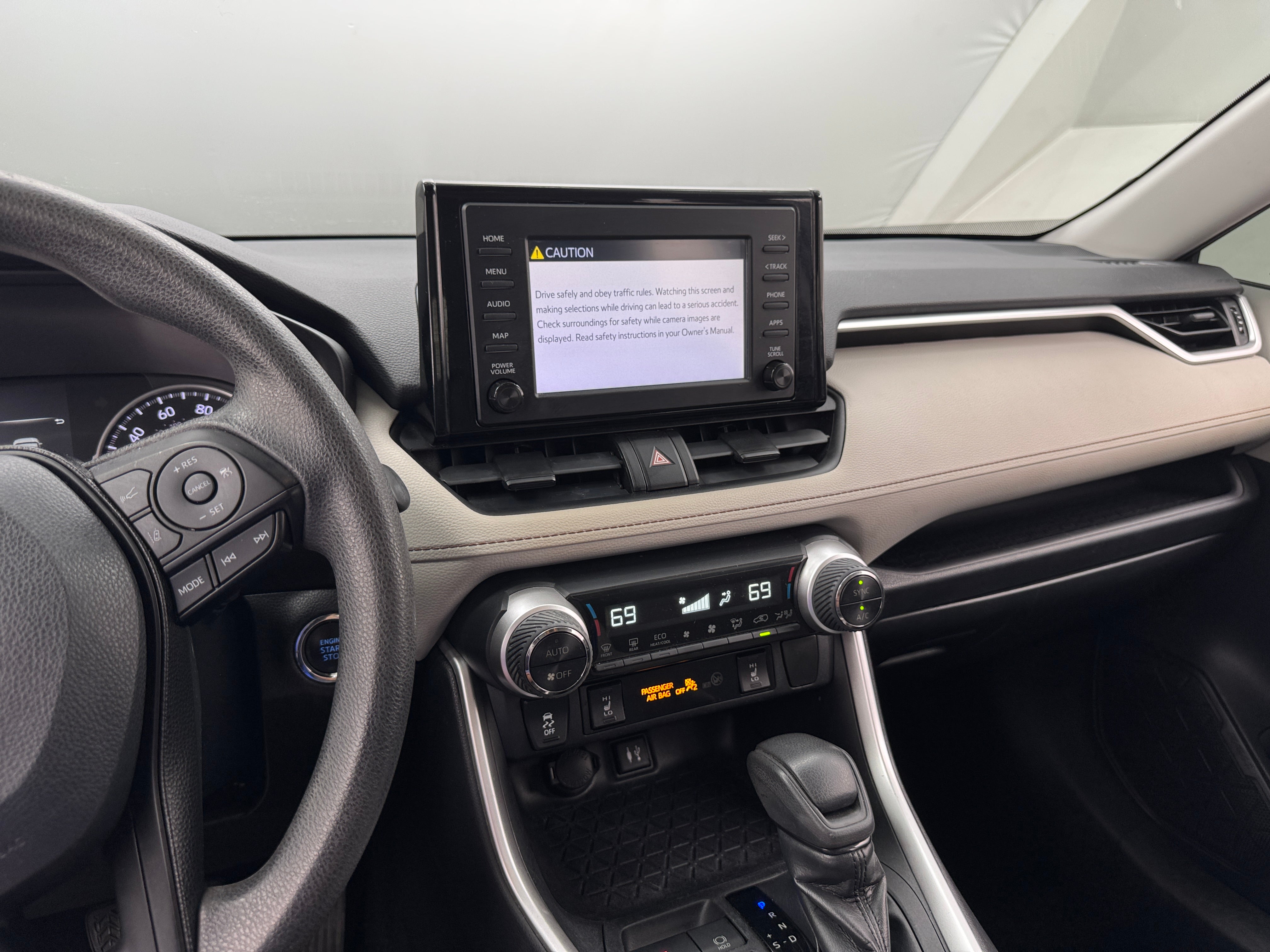 2019 Toyota RAV4 XLE 4