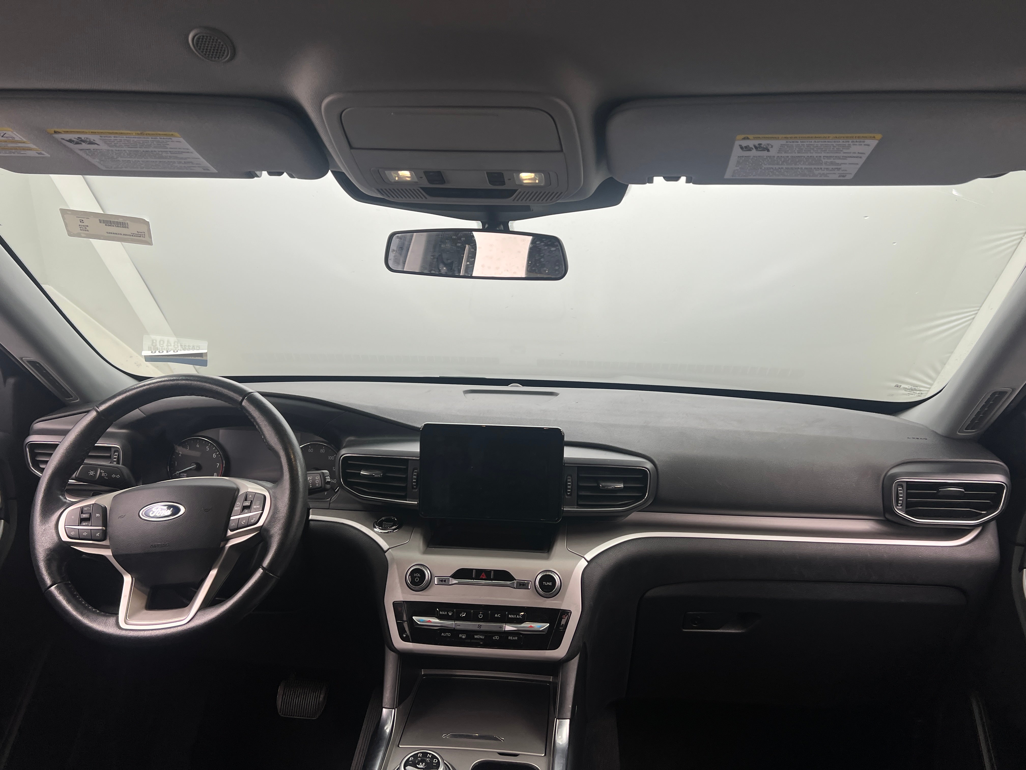 2020 Ford Explorer XLT 2