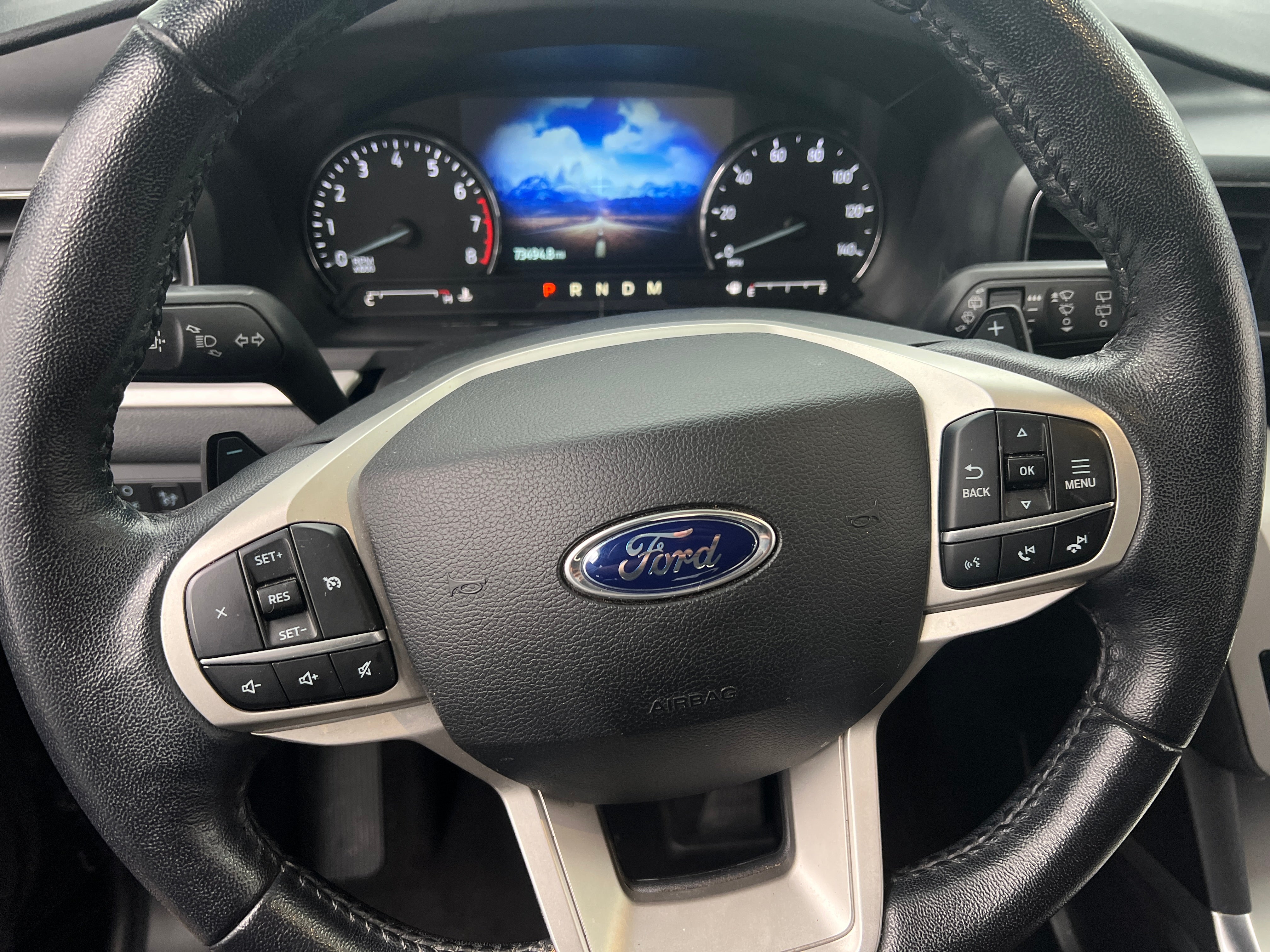 2020 Ford Explorer XLT 4