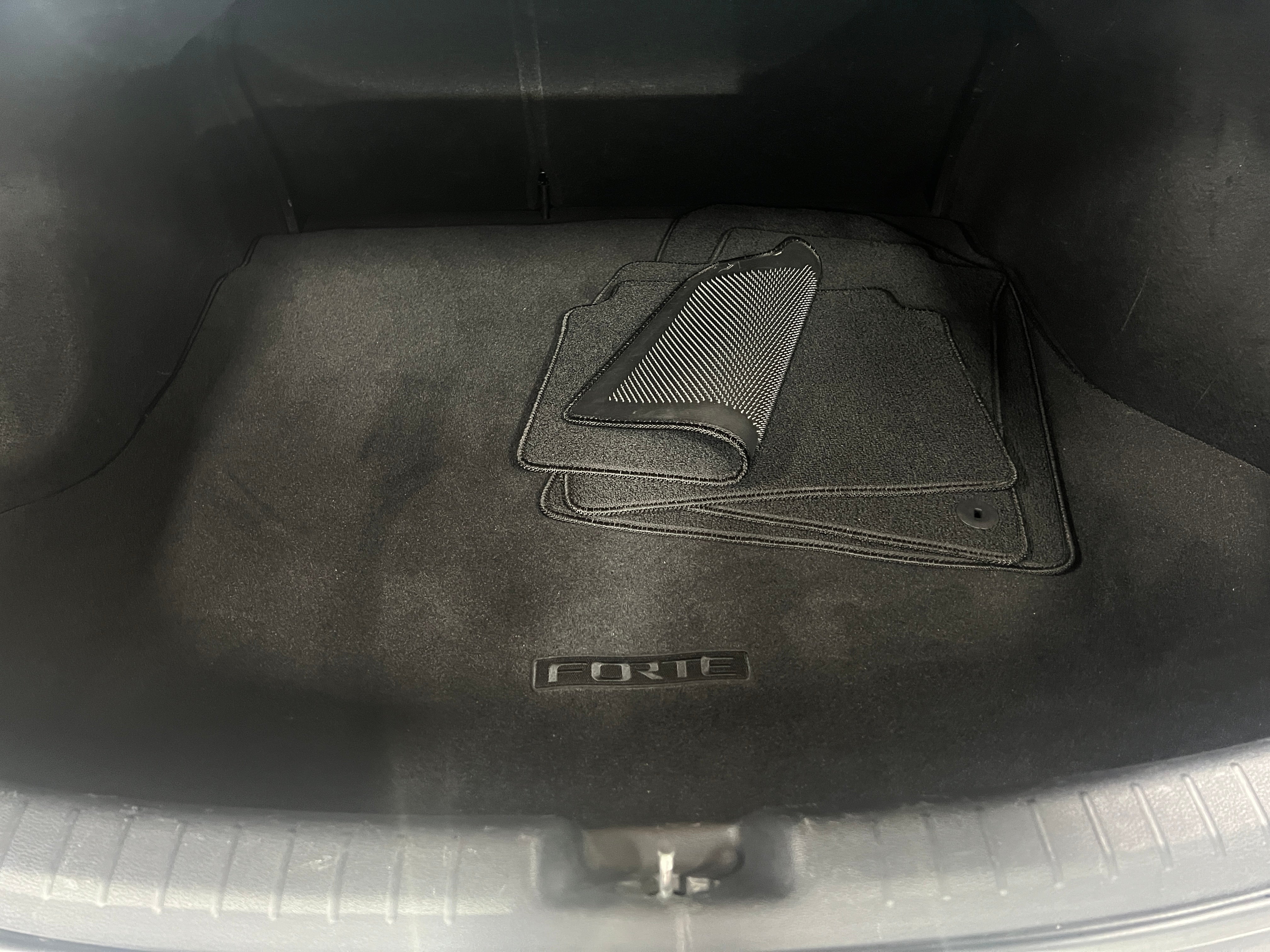 2023 Kia Forte GT 7