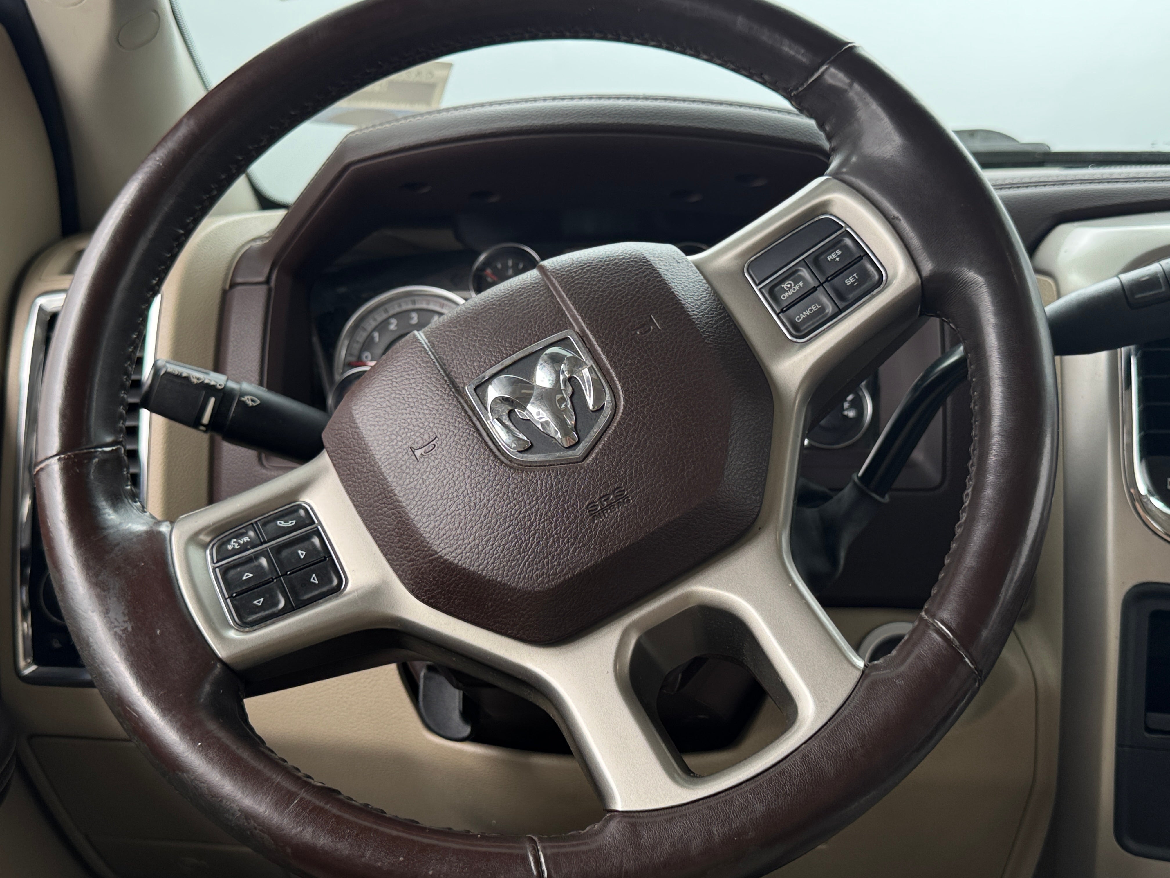 2017 RAM 3500 Laramie 4