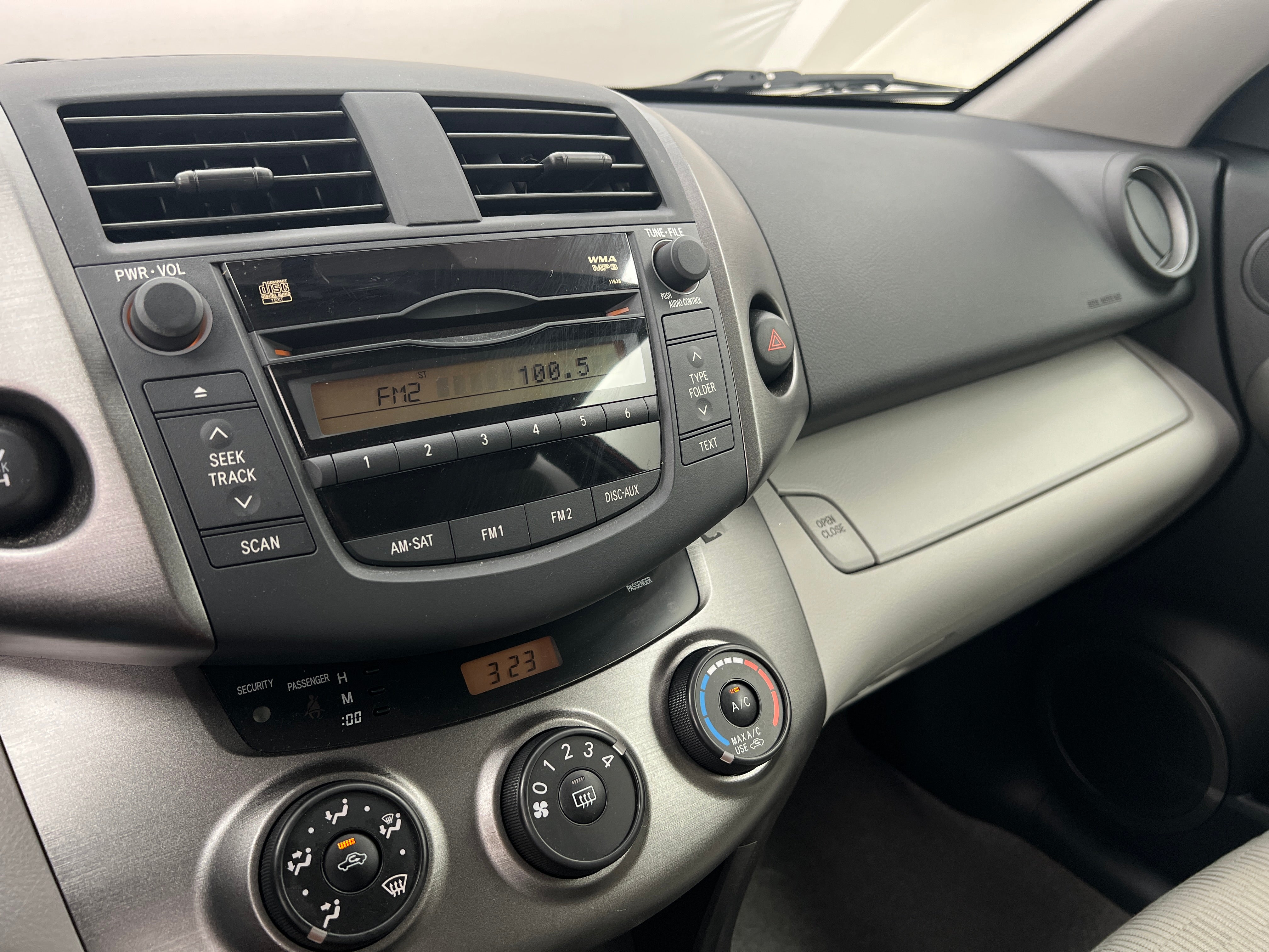 2010 Toyota RAV4 Base 4
