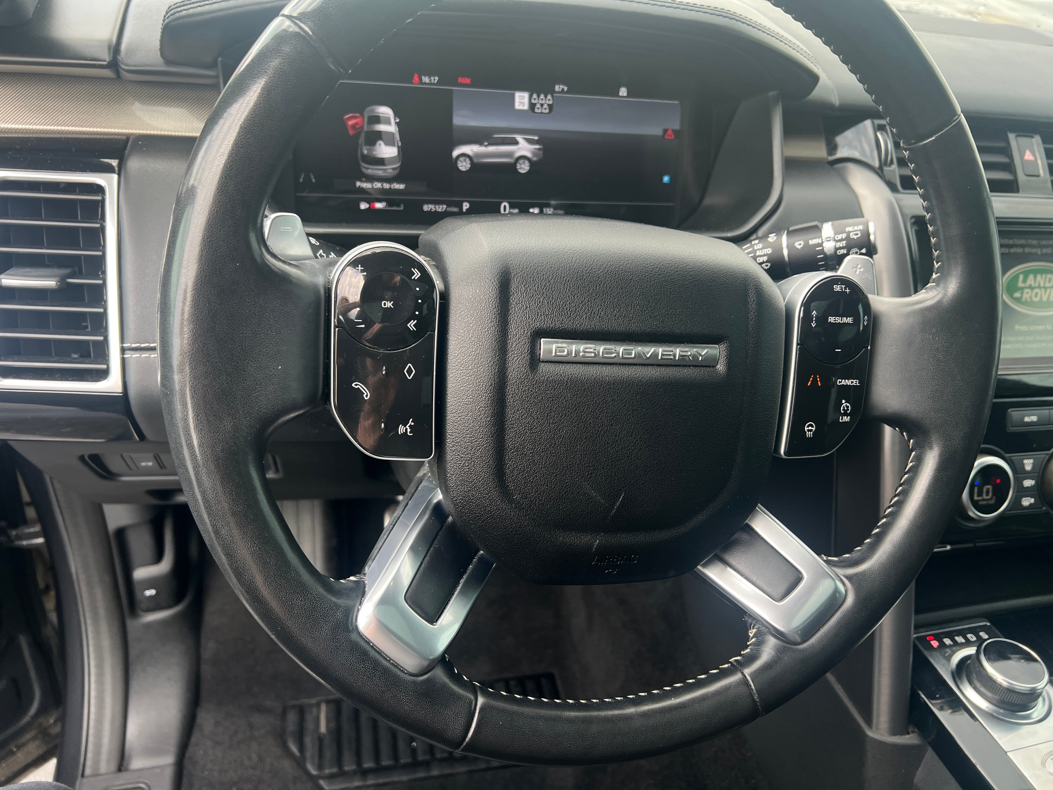 2019 Land Rover Discovery HSE Luxury 4