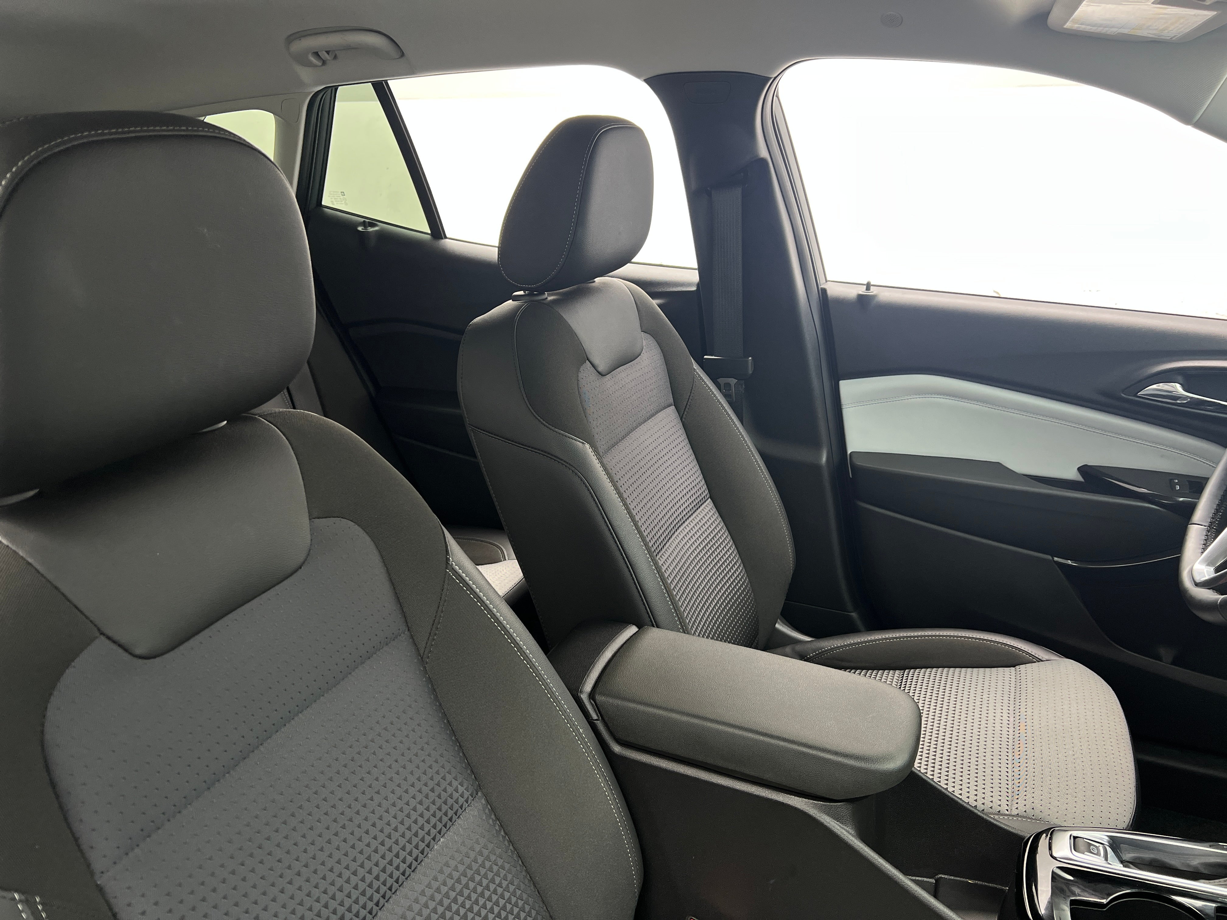 2024 Chevrolet Trax LT 2