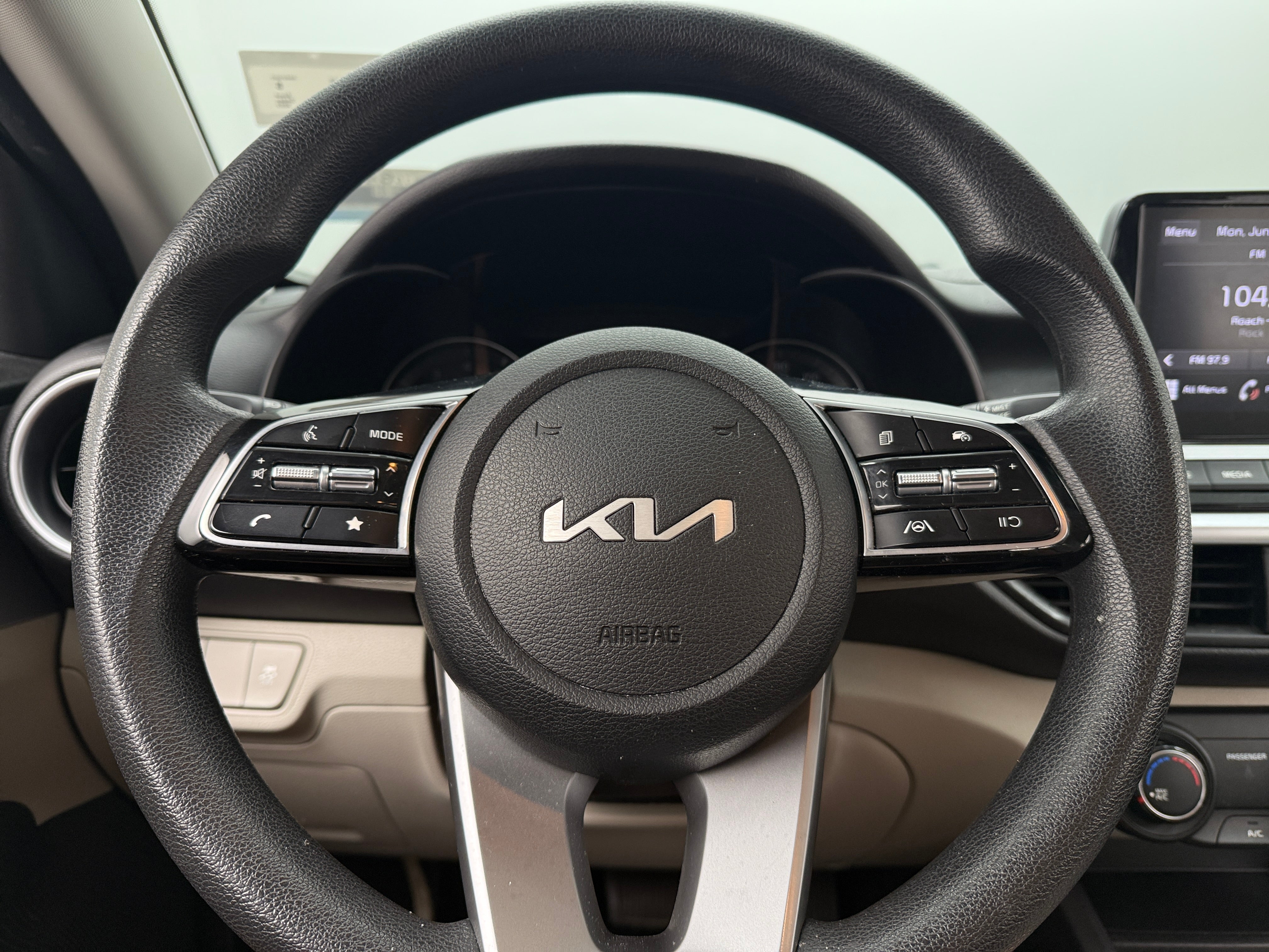 2023 Kia Forte LXS 5