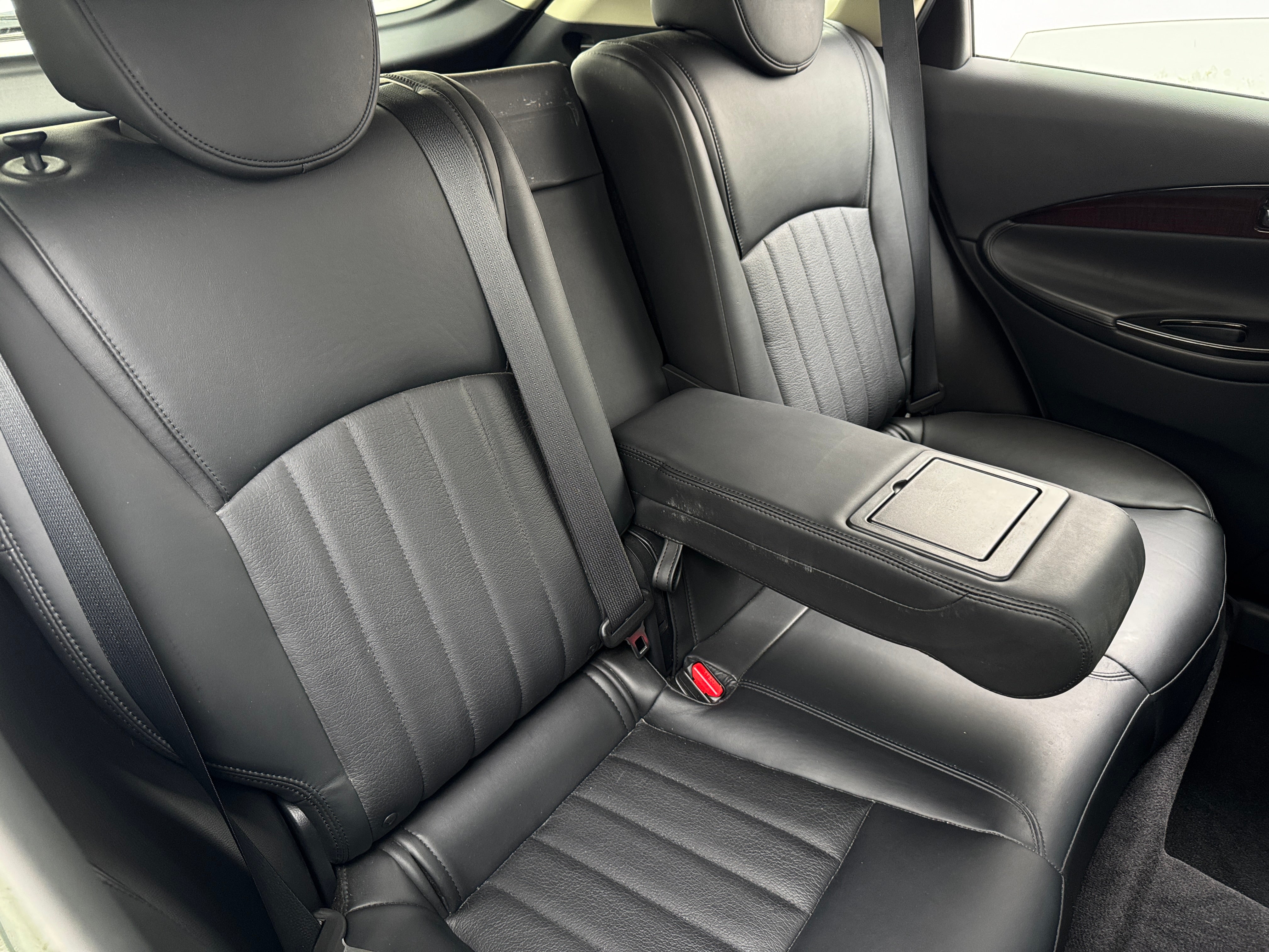 2017 INFINITI QX50 Base 5
