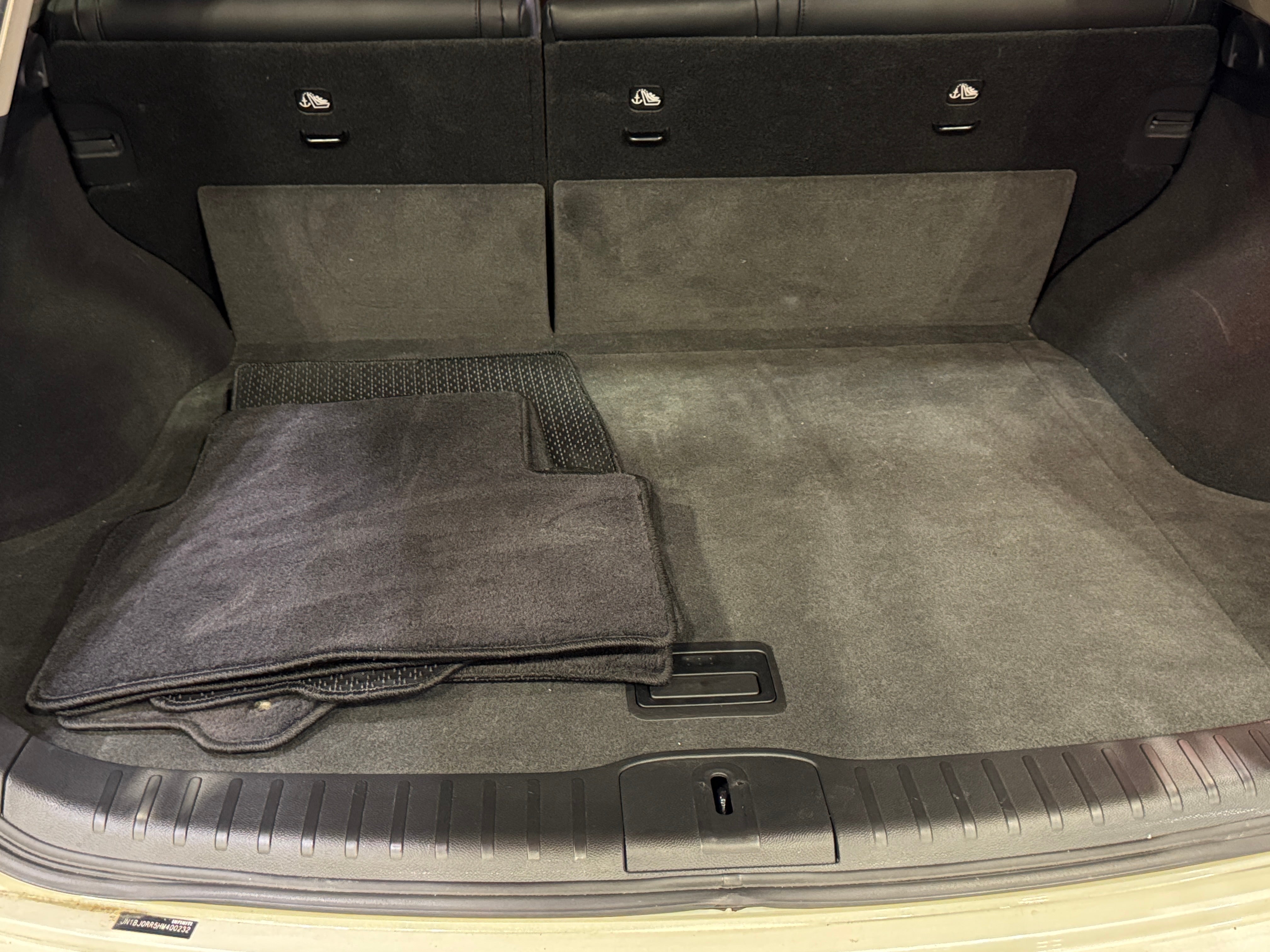 2017 INFINITI QX50 Base 6